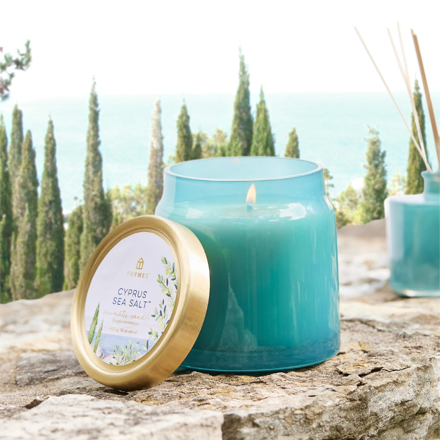 Thymes Poured Glass Jar Candle - Scented Candle for a Fresh Home Fragrance - Aromatherapy Candle in Glass Jar (Cyprus Sea Salt)