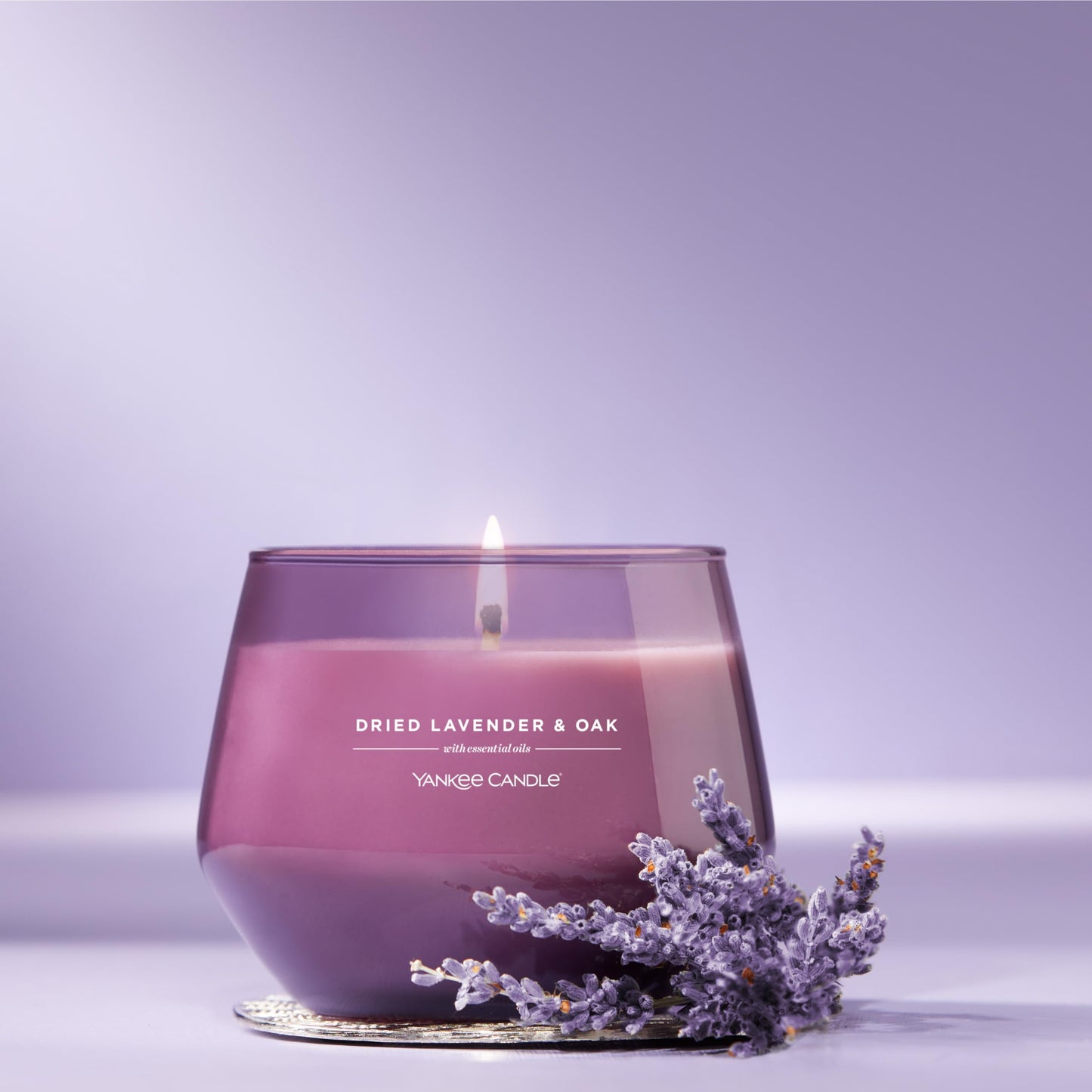 Yankee Candle Studio Scented Candle, Single Wick Jar Candle for Home Fragrance, Premium Plant Wax Blend, Long Lasting Burn, Dried Lavender & Oak (Pack of 1)