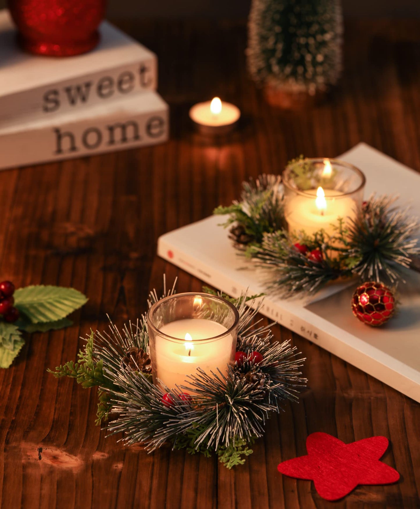 Christmas Candle Ring, 4 Pcs Votive Candle with Red Berry Pinecone, Xmas Ring Candle for Table Centerpiece Decoration Wedding Holiday,Clear
