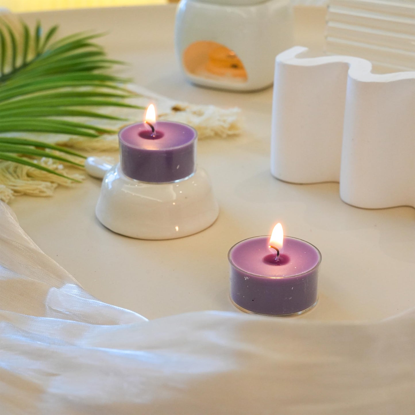 MUUFAZA 12 Unscented Natural Soy Tealight Candles in Clear Cups, 5H Long Clean Burning, Hand-Poured Purple Mini Tea Candle Set for Parties, Spa, Meditation, Gift, Holiday, Emergency, Home Decor