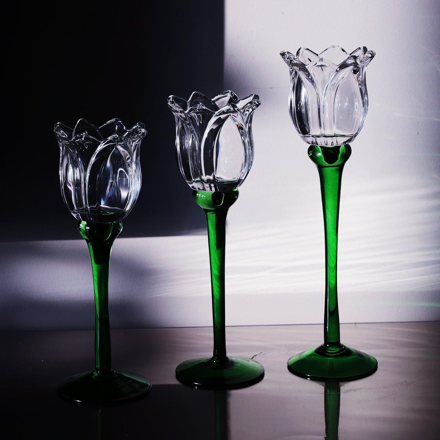 VOHO Tulips Glass Clear Candle Holder Decor for Home Living Room, 3pcs Varying Heights Tealight Candle Holder Wedding Centerpieces for Tables, White Flower Tall Votive Candle Holders Gifts for Friends