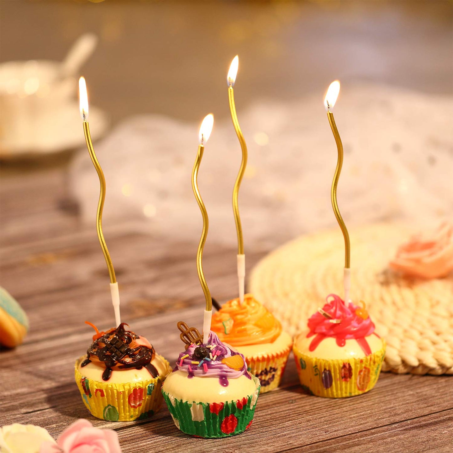 BBTO 12 Pcs Twisted Birthday Candles Spiral Metallic Cupcake Thin Long Cake Candles with Holders for Birthday Wedding Party(Gold)