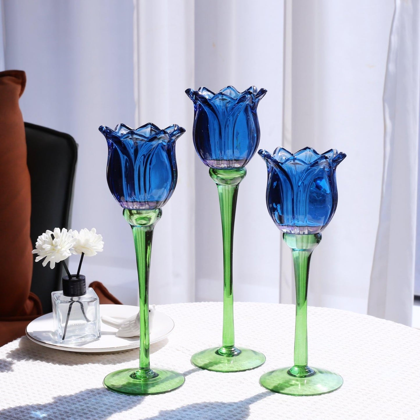 VOHO Blue Flower Tealight Candle Holder Set of 3 with Different Heights, Lovely Tulips Tea Light Candle Holder Glass Table Centerpieces for Dining Room Bookcase, Blue Votive Candle Holders Home Decor