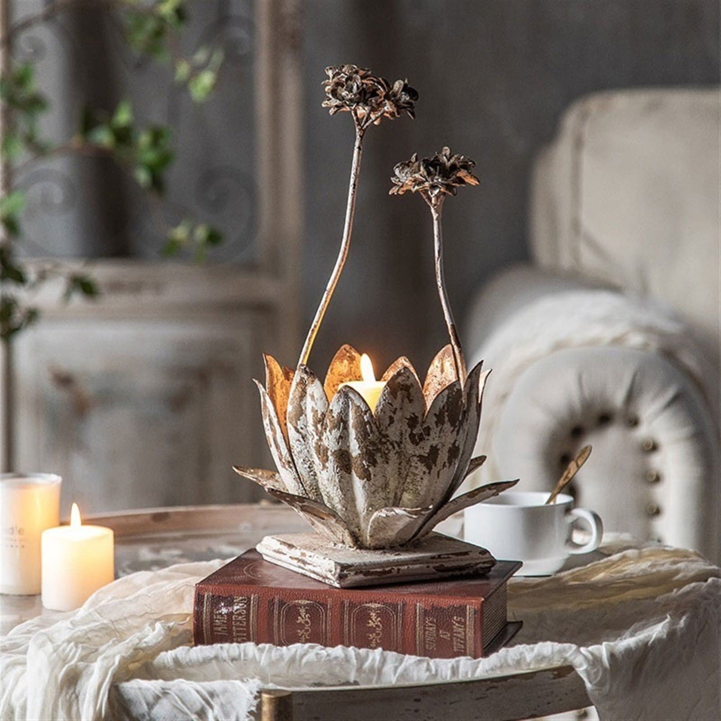 YUHUAWF Candle Holderss European Style Retro Flower Candlestick Iron Tabletop Decorative Ornaments Wedding Party Decoration Shooting Props Decorative Candlestick