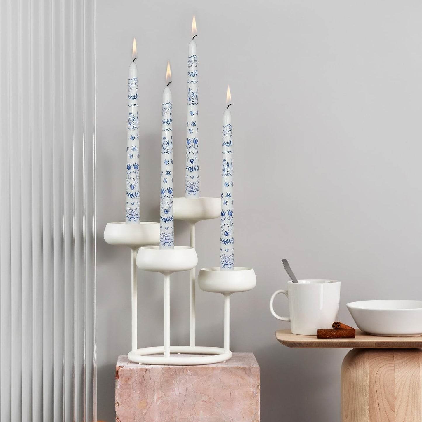 Blue and White Porcelain Taper Candles 10 Inch Print Candle Handmade Unscented Rural Pattern Long Candles 2 Pack Twisted Candlesticks for Wedding Home Decoration Gifts