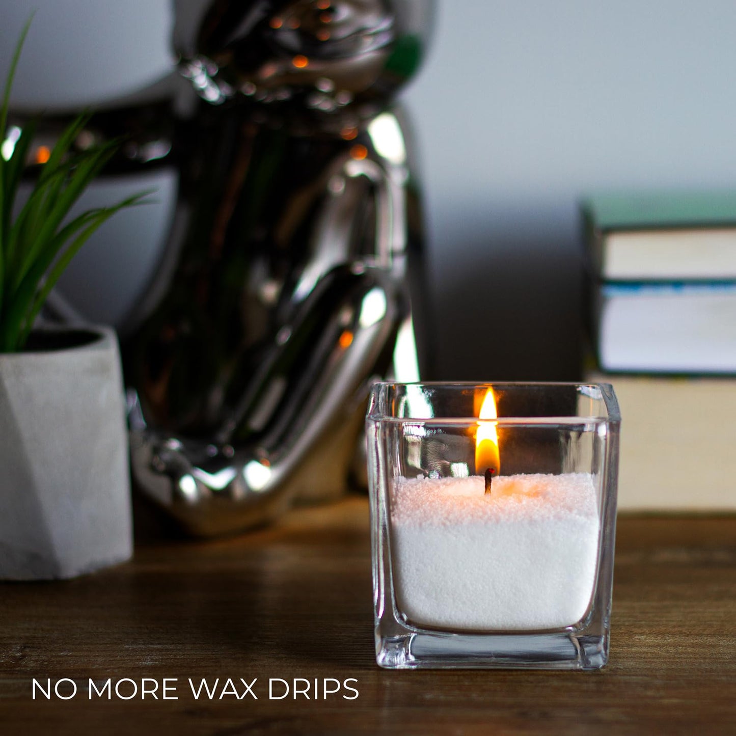 CANDWAX Pearled Candle Wax Sand 16 Oz (450g) - Unscented Plant-Based Smokeless Dripless Gift Powder for Candles - Refillable Candle Pearls with 30 Wicks and a Reusable Glass Container