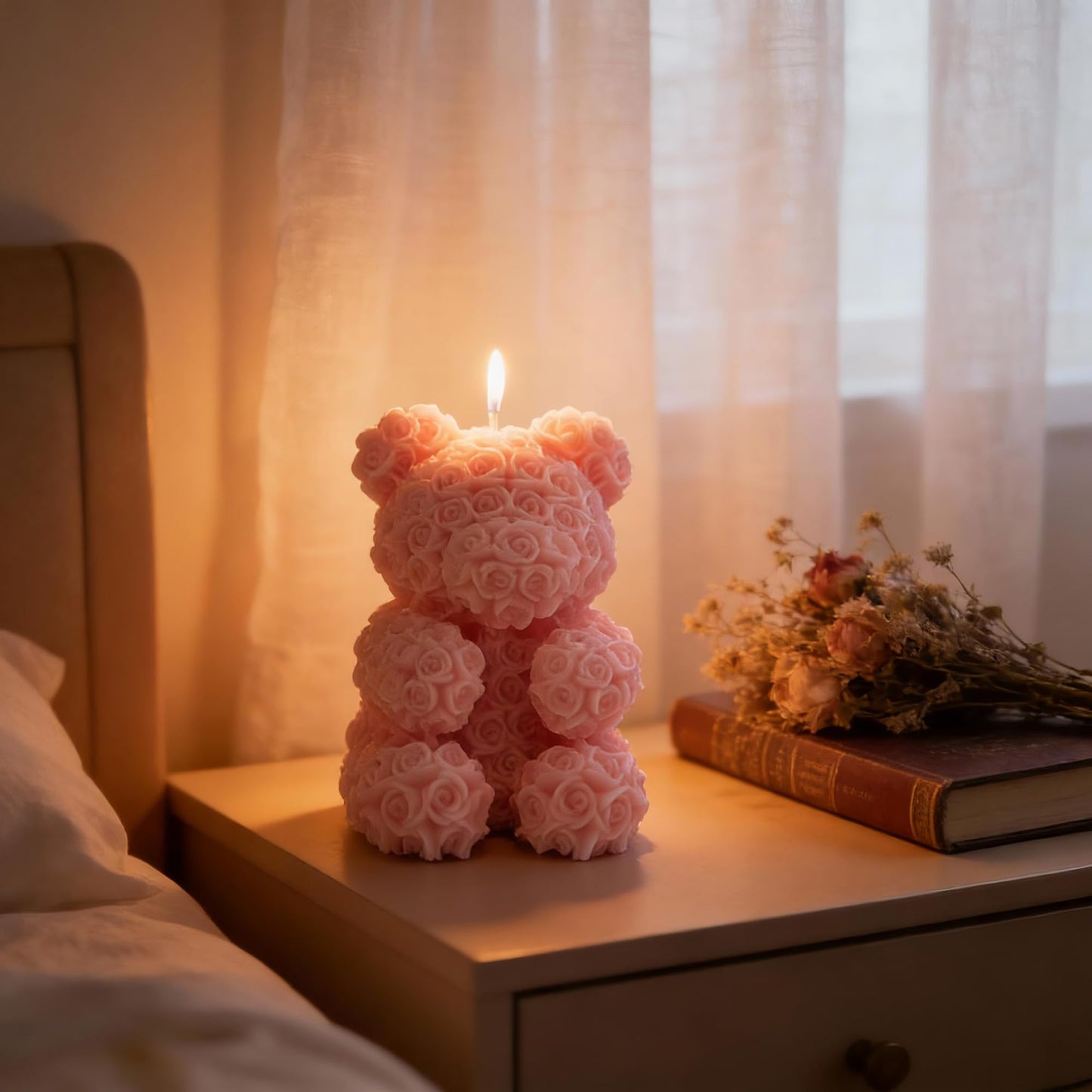 Cute Bear Shape Scented Candle,150G Rose Flower Clusters Aesthetic Handmade Soy Wax Aroma Decorative Candle for Table Photo Prop Wedding Birthday,Prefect Gift for Meditation Stress (Pink Bear)