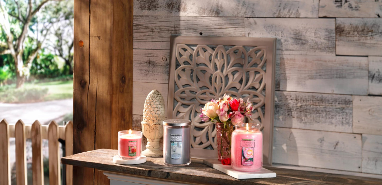 Yankee Candle Fresh Cut Roses Scented Premium 22oz Single Wick Candle Over 110 Hours of Long-Lasting Aroma Ideal for Home Decor Gifting and Events Classic Large Jar Pink (Pack of 1)
