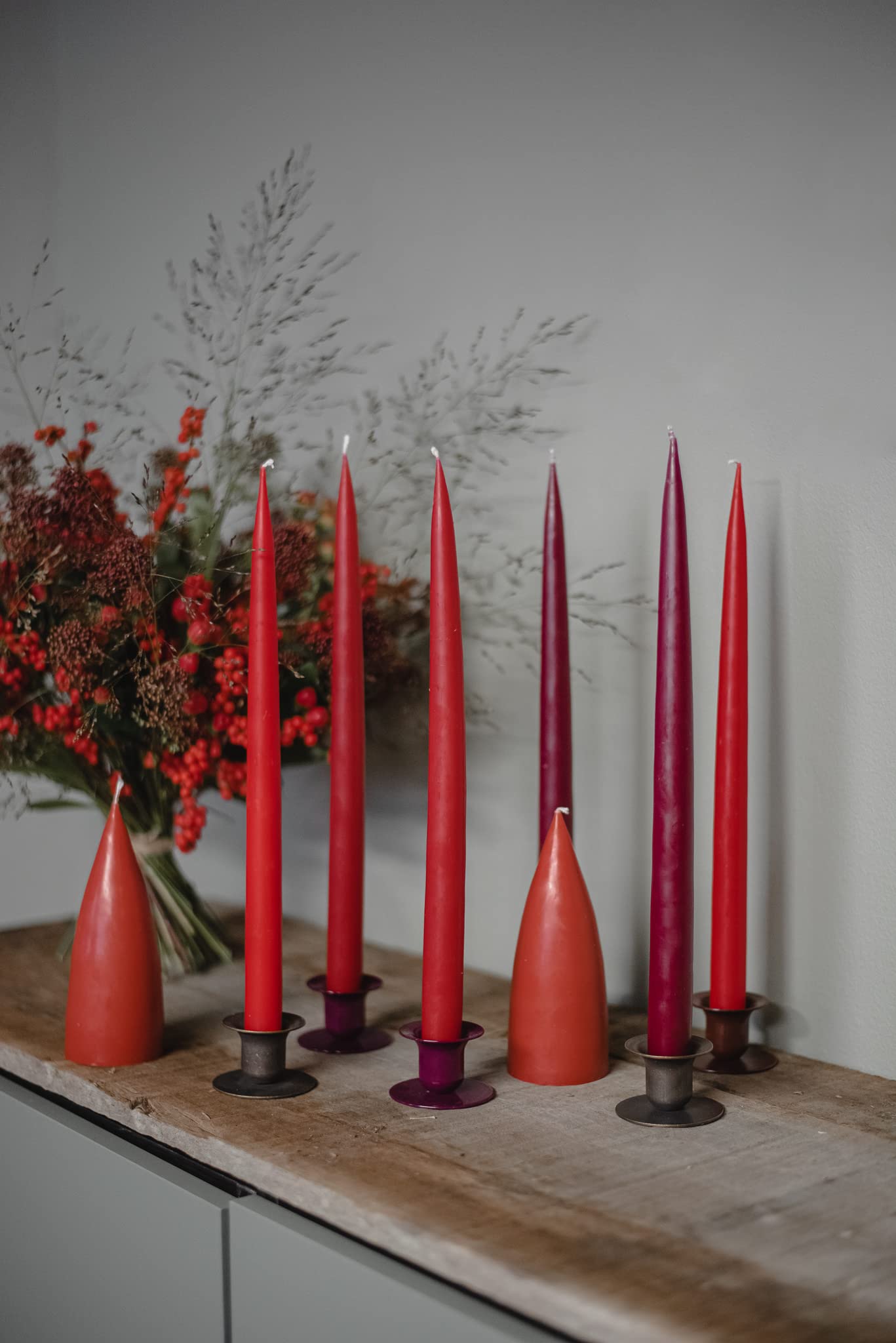 Kunstindustrien® Taper Candles, Set of 4, 13.8" – Made in Denmark, Long Burning Candles 15h, Unscented & Smokeless Candlesticks, Elegant Tall Candles for Weddings Dinners & Home Decor (Light Bordeaux)