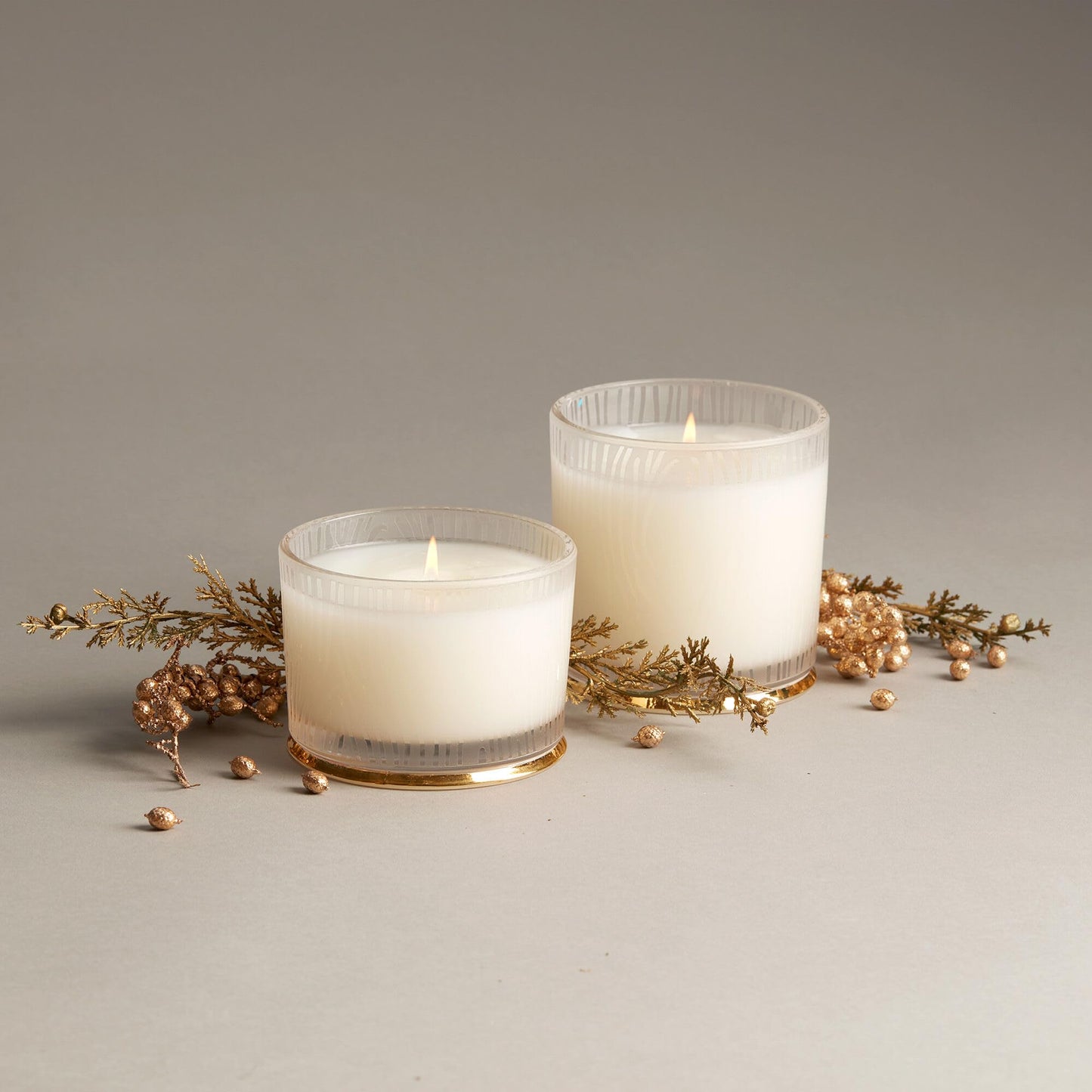Thymes Frasier Fir Candle - Gilded Collection - Frosted Wood Grain Design with Gold Lid & Base - Pine Scented Candles for Women & Men - Luxury Home Fragrance - Elegant Christmas Decor (Large, 13.5 oz)