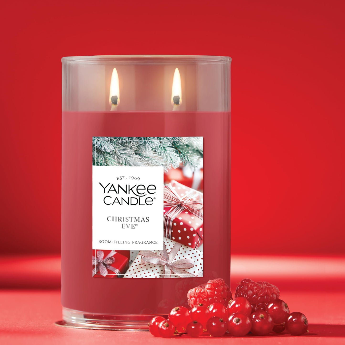 Yankee Candle Large Tumbler Scented Candle with up to 80 Hour Burn Time, Premium Plant Wax Blend for Consistent Burn, 20 oz Tumbler Candle with Room Filling Fragrance, Christmas Eve
