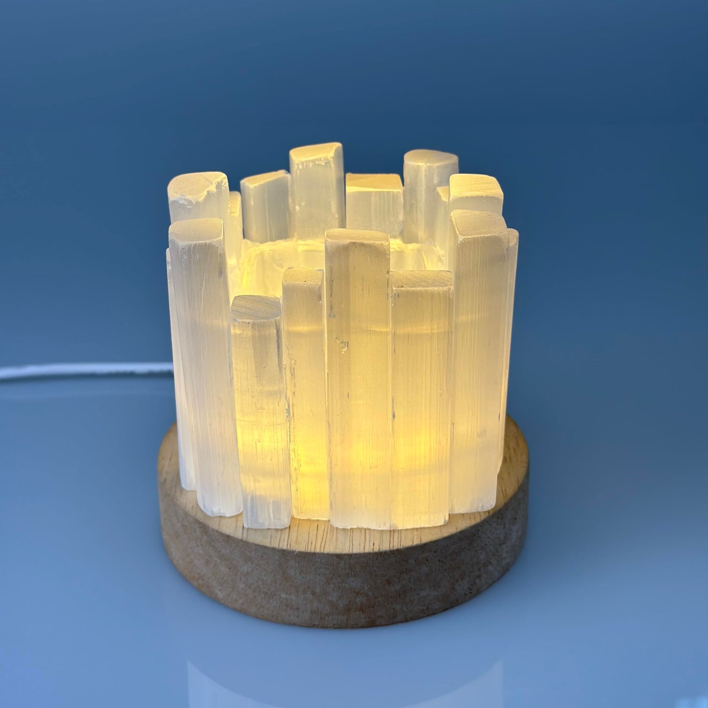Selenite Candle Holder - Healing Crystal Tealight Holder for Meditation Tranquility & Energy Balance - Square Irregular Selenite Lamp Crystal for Healing Stone