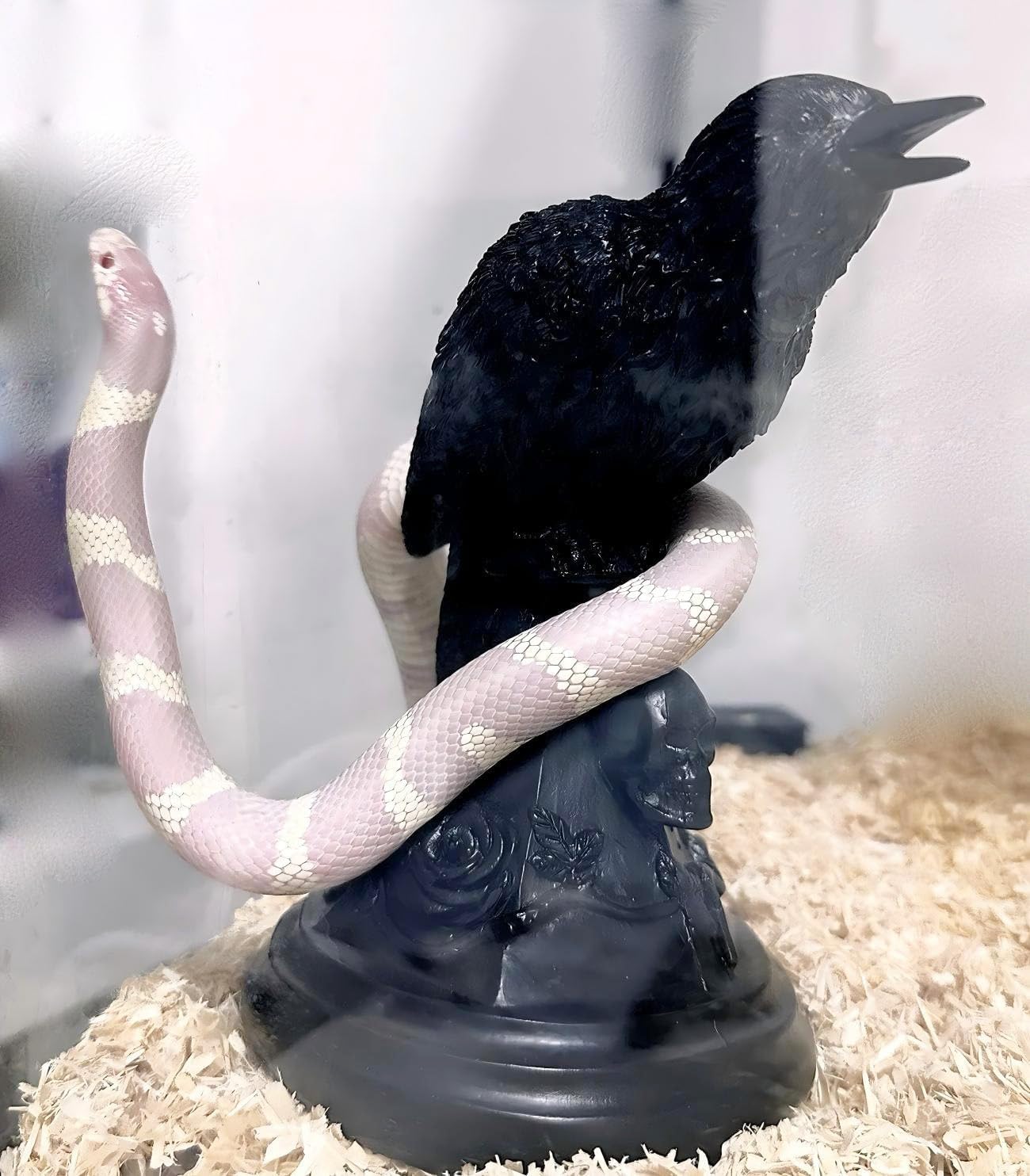 Gothic Decor Halloween Raven Candle Holder Crow Statue – Witchy Occult Home Décor,Skull Spooky Tabletop Furniture(Raven)