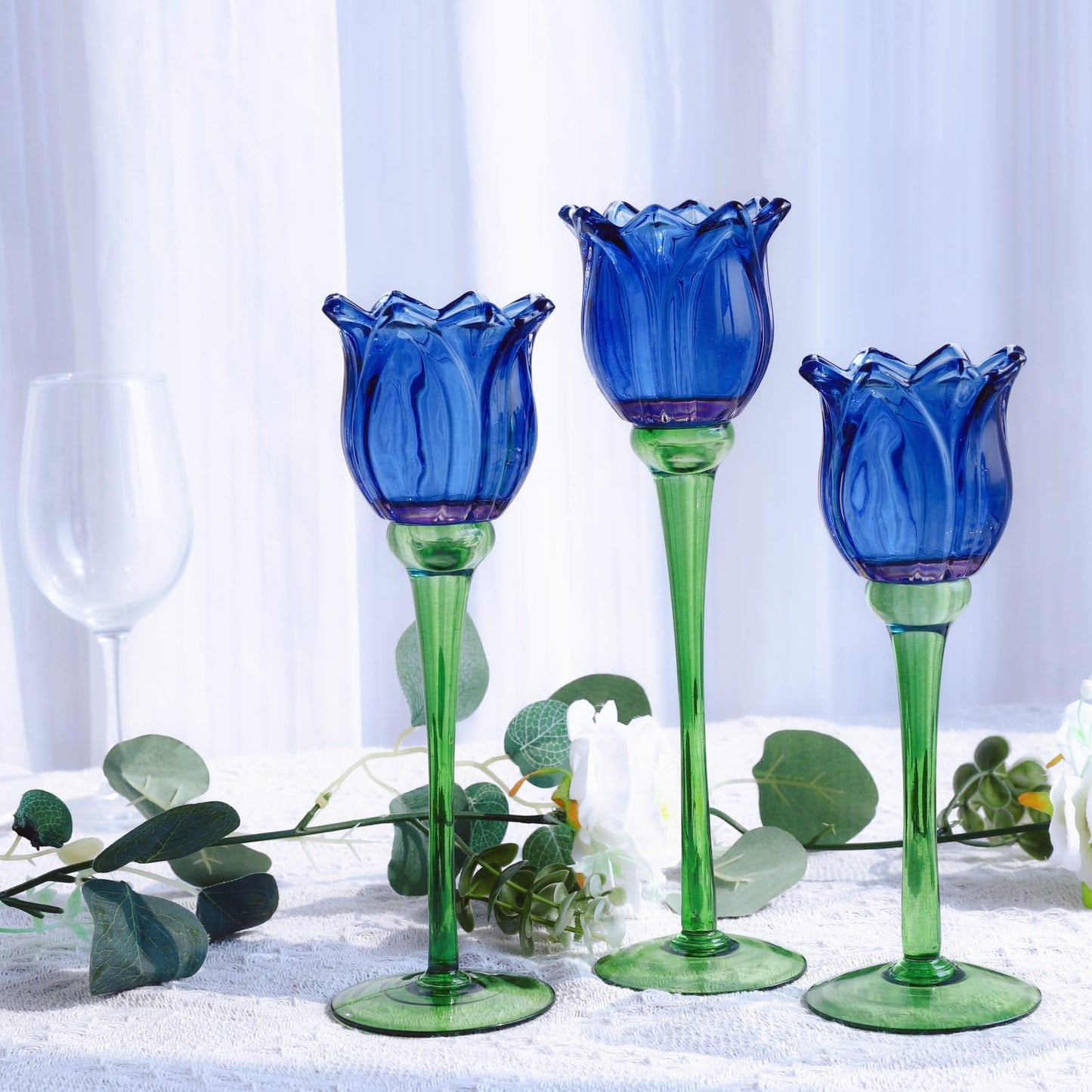 VOHO Blue Flower Tealight Candle Holder Set of 3 with Different Heights, Lovely Tulips Tea Light Candle Holder Glass Table Centerpieces for Dining Room Bookcase, Blue Votive Candle Holders Home Decor