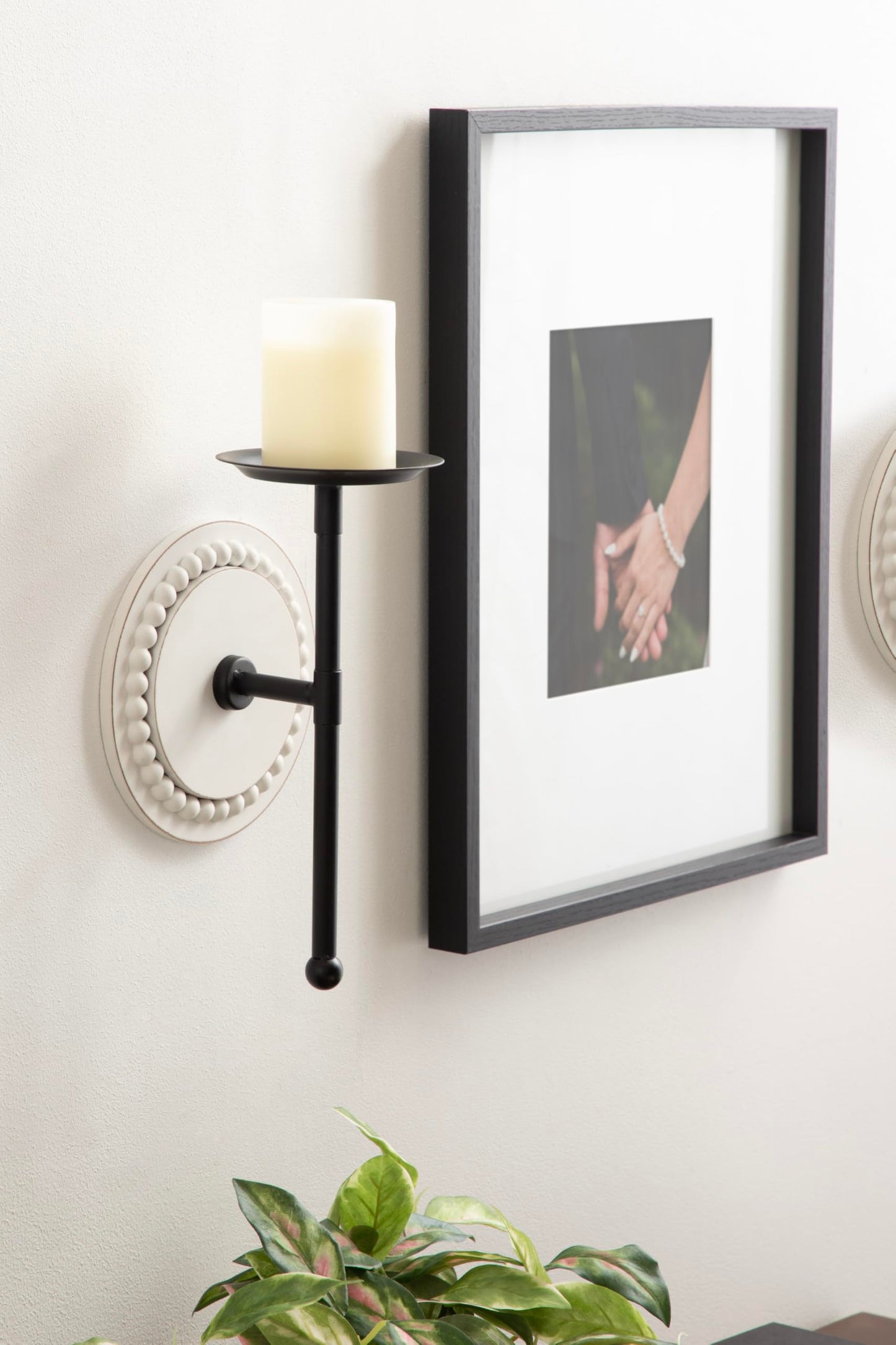 Kate and Laurel Letta Traditional Beaded Wall Sconce; 8 x 6 x 12; White and Black; Two-Tone Modern Coastal Wood and Metal Candle Holder for Flameless Candles