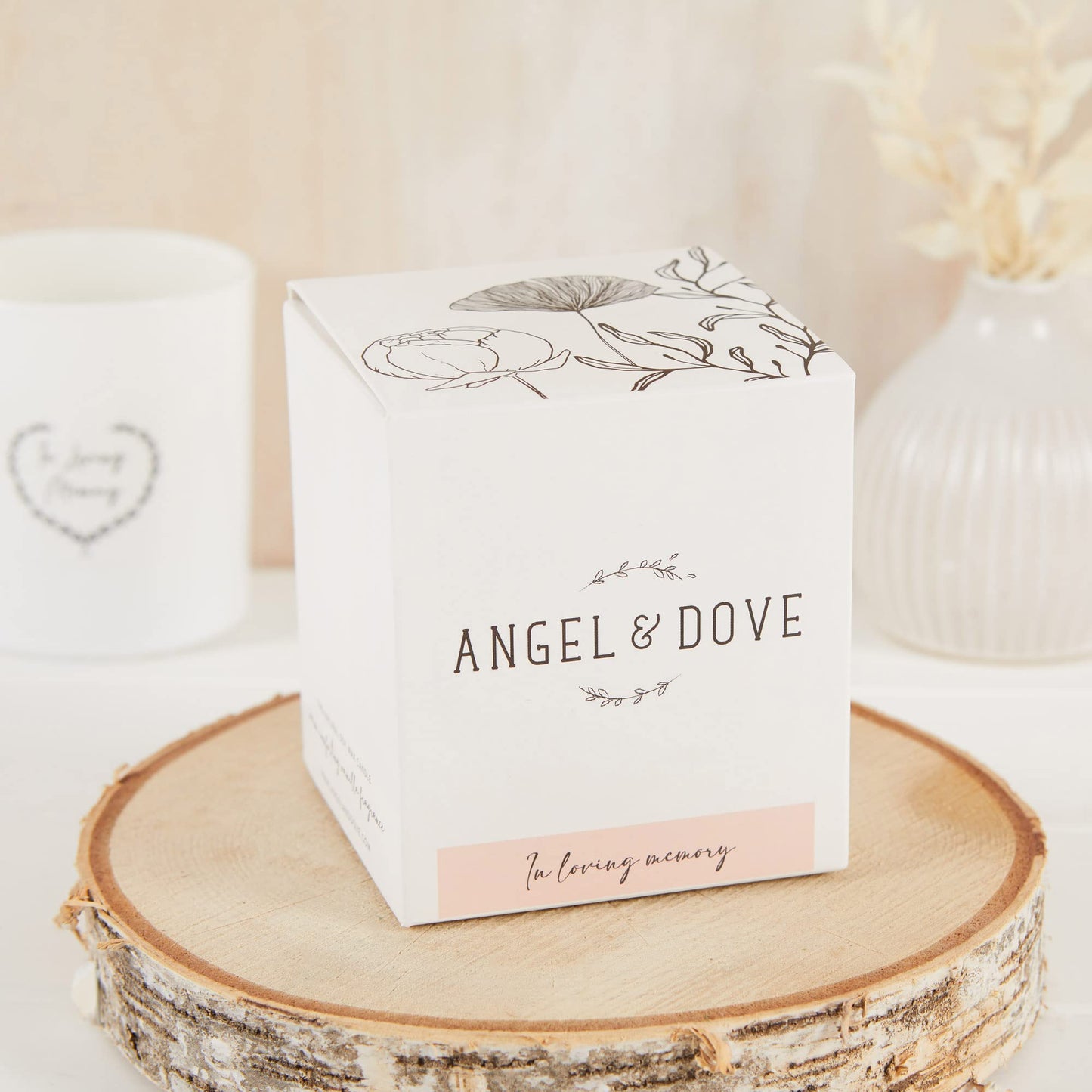 ANGEL & DOVE 'in Loving Memory' Soy Wax Remembrance Candle - Sympathy Gift, Memorial to Light in Memory of a Loved One