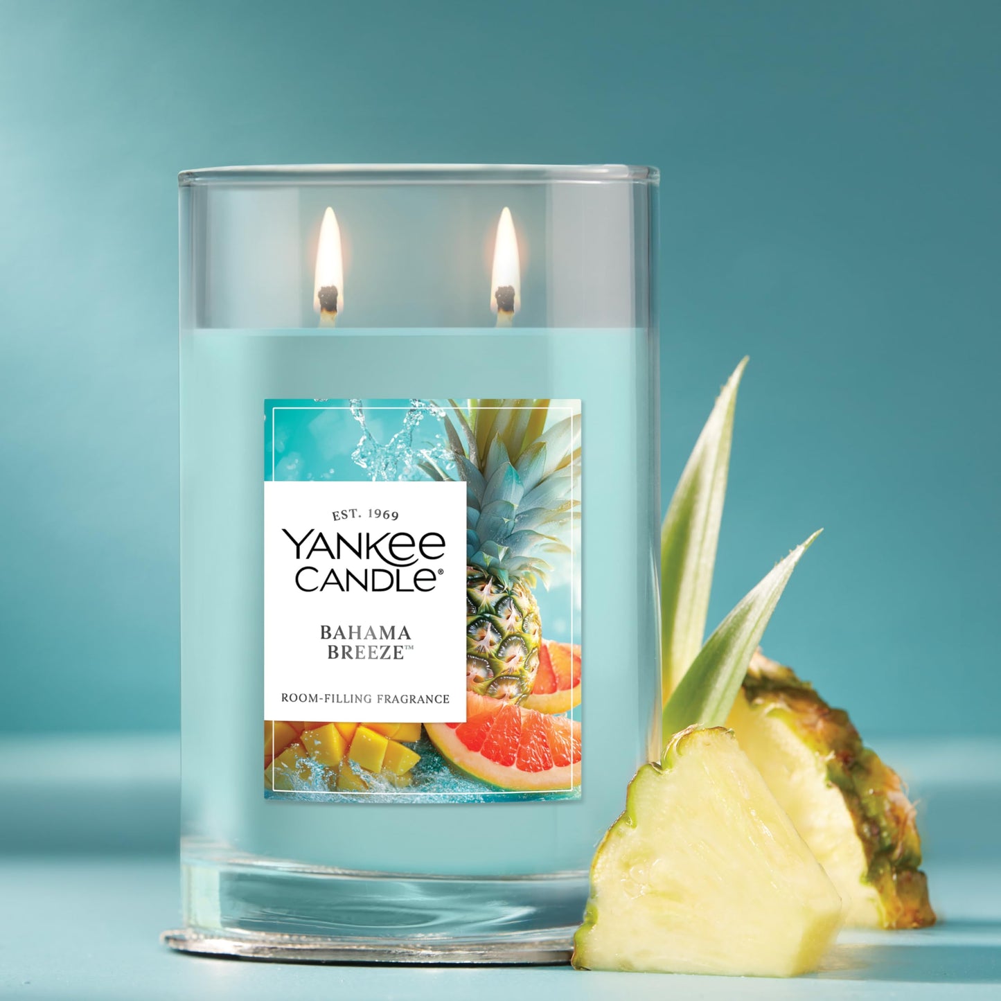 Yankee Candle Large Tumbler Scented Candle with up to 80 Hour Burn Time, Premium Plant Wax Blend for Consistent Burn, 20 oz Tumbler Candle with Room Filling Fragrance, Bahama Breeze