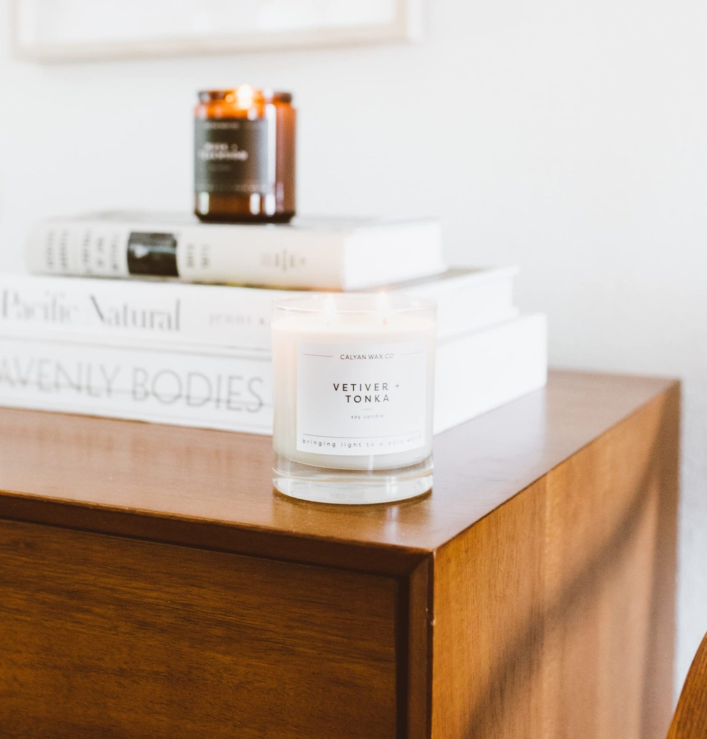 Calyan Wax Co. Vetiver & Tonka 2 Wick Scented Candle - 37 Hour Burn - Luxury Clean Soy Wax Candles - Long Lasting Large Glass Jar Candle for Home - 8.8oz
