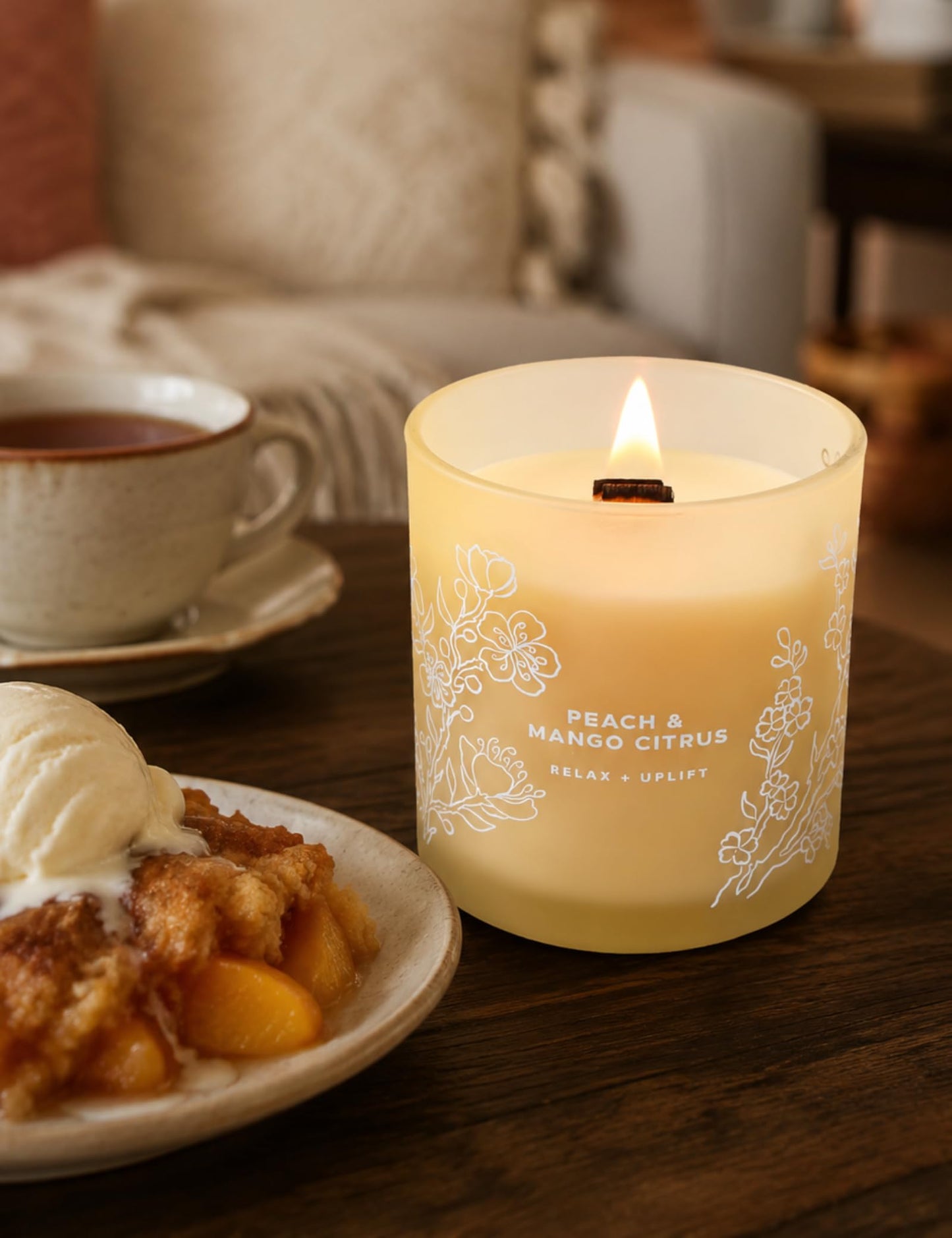 Peach Mango Citrus Candle, 10.6oz Wood Wick Soy Scented Candles for Home, Juicy Tropical Scent, Highly Scented Aromatherapy Relaxation Candle, Summer Gift for Women & Men