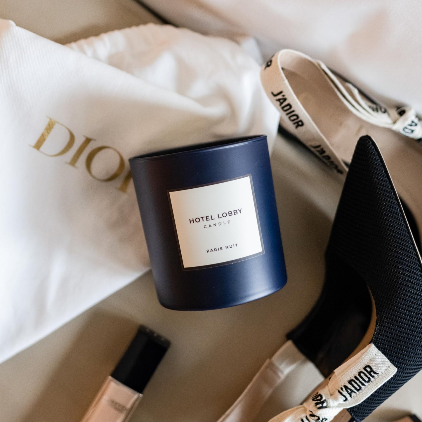 Hotel Lobby Paris Nuit Candle – Luxury Hand-Poured 9.75oz 100% Soy Wax with Black Musk, Wood, Rum, Mahogany, and Tobacco – Paraffin-Free, Infused with Essential Oils, 65-Hour Clean Non-Toxic Burn