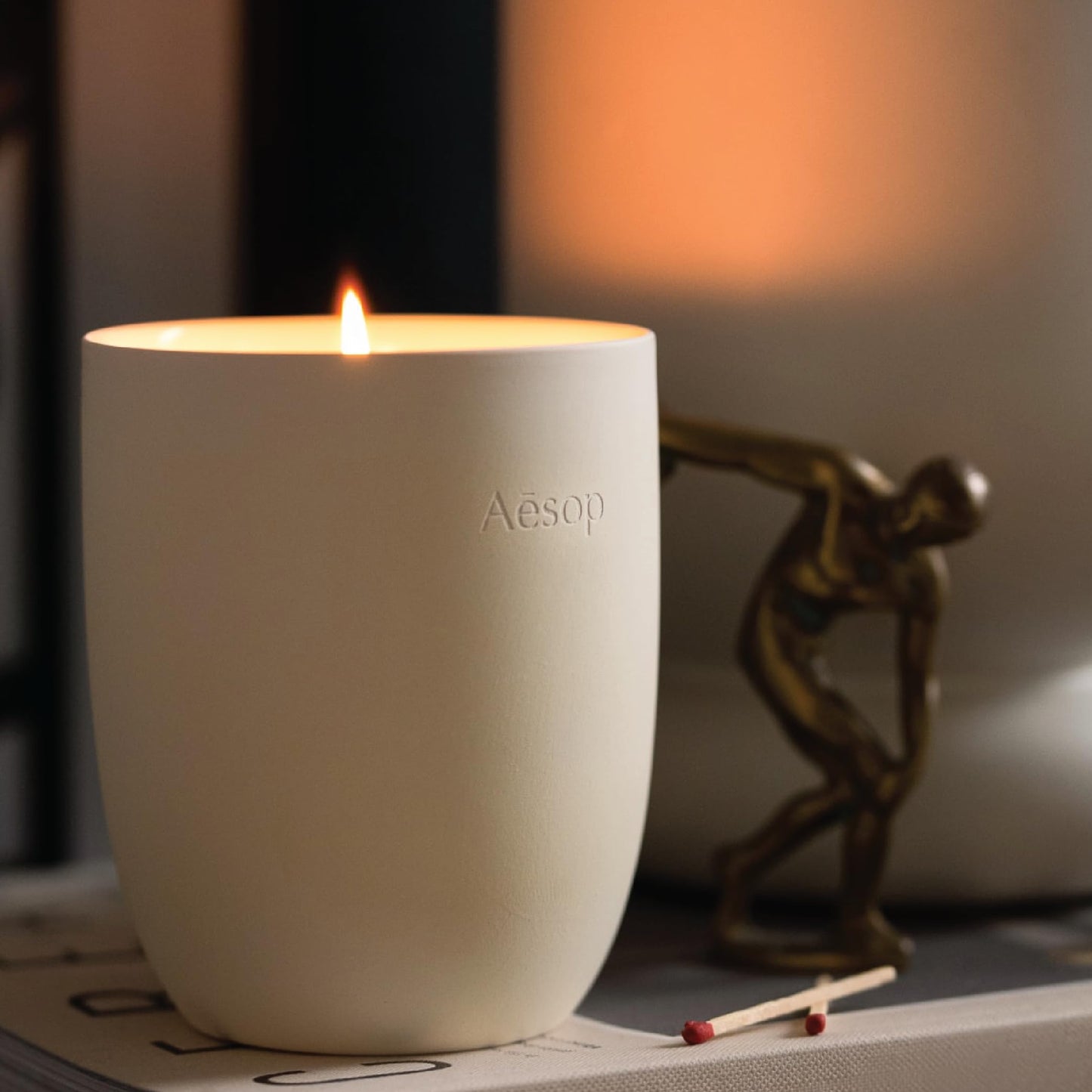 Aesop Aganice Aromatique Candle | Floral, Spicy, Fresh Scented | 55-65 Hour Burn Time | Vegan-Friendly | 10.5 oz