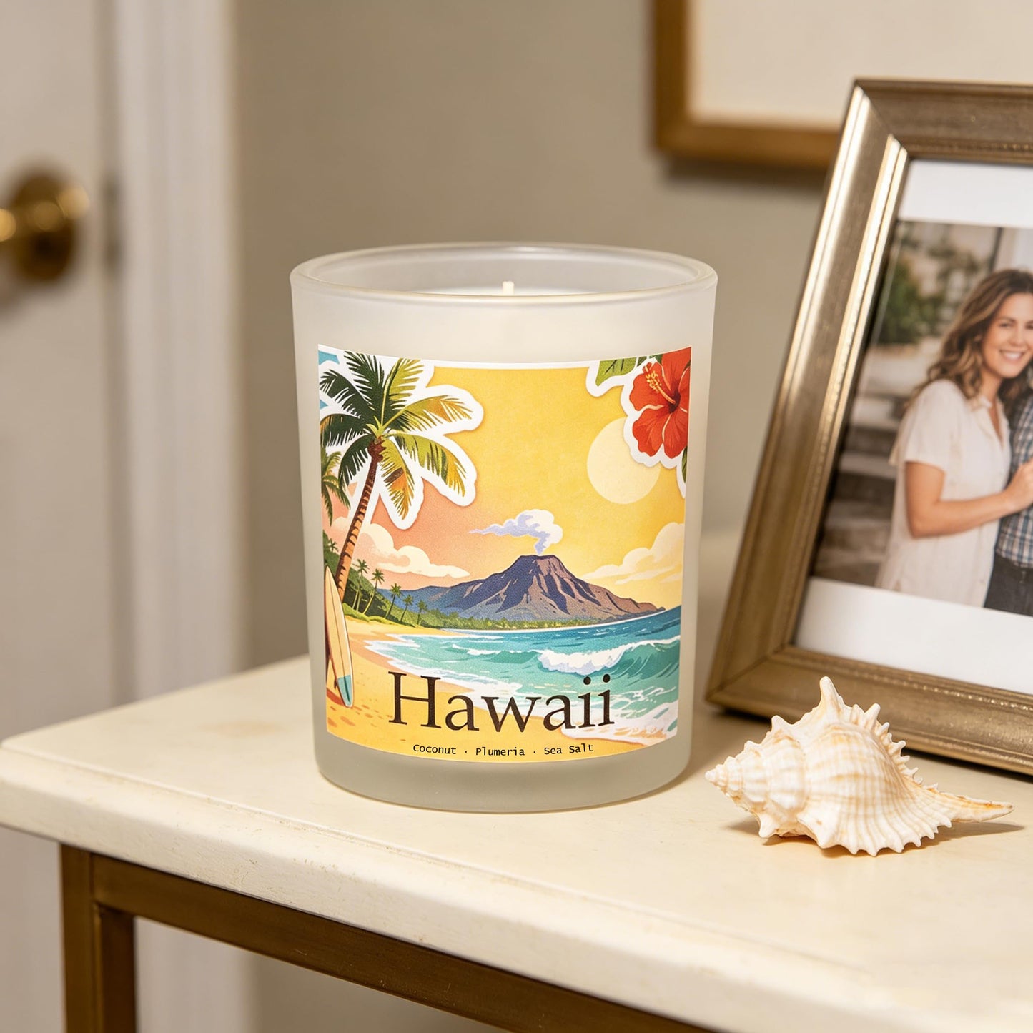 Hawaii Breeze Scented Candle, Coconut & Plumeria & Sea Salt - Hawaii Gifts, Hawaiian Gifts for Women, Hawaii Souvenirs, Tropical Souvenirs, 100% Soy Wax, 7OZ
