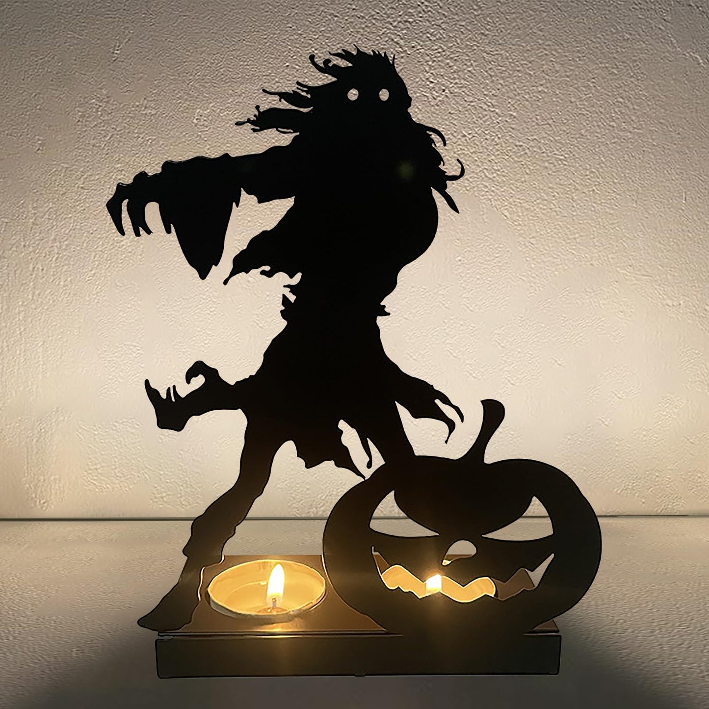 Halloween Gothic Candle Holder Pumpkin Skull Black Iron Decorative Candlestick Holder Mystical Dark Horror Candle Stand for Fireplace Room Garden Decor Table Centerpiece Decoration