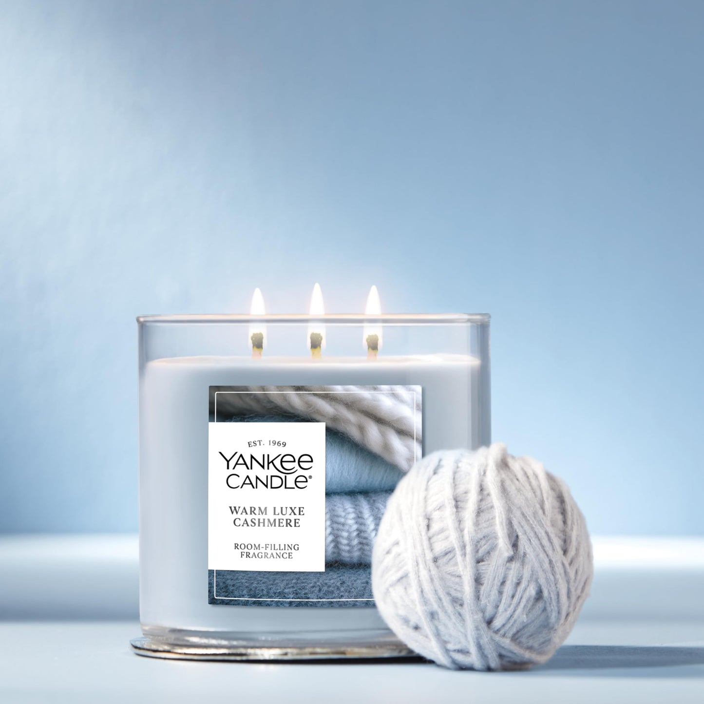 Yankee Candle Warm Luxe Cashmere, Fall Scented Candle, 14.5oz 3-Wick Candle Jar with up to 40 Hours Burn Time