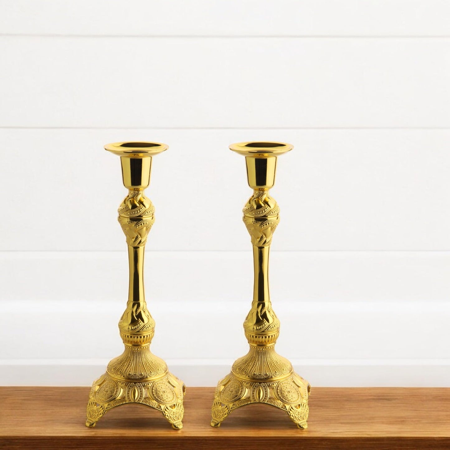 Alisveristime 2-Piece Candle Holder Set - Medium Size Decorative Zamac Candlesticks for Elegant Home Decor (Gold & Silver) (Gold)