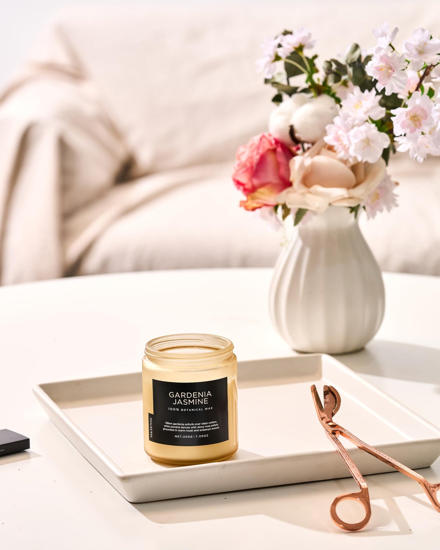 M&SENSE Gardenia Jasmine Scented Candles, 7.05oz Natural Soy Wax, Clean Non Toxic, 50 Hours Slow Burning Floral Scented Aromatherapy Candle for Housewarming Gifts Bath & Office