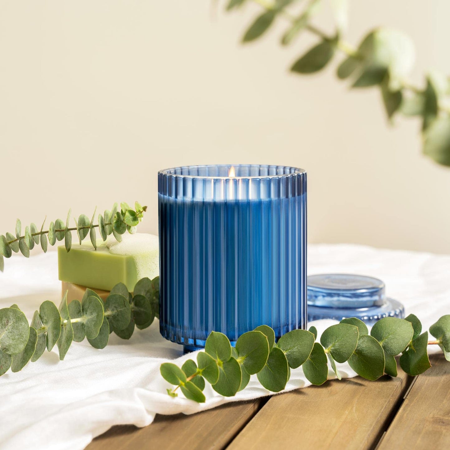 LA JOLIE MUSE Eucalyptus & Alpine Sage | Eucalyptus, Lavender & Sage Candle for Home Cleansing| 11 oz Natural Soy Wax Candle | 60 Hours Clean Burn