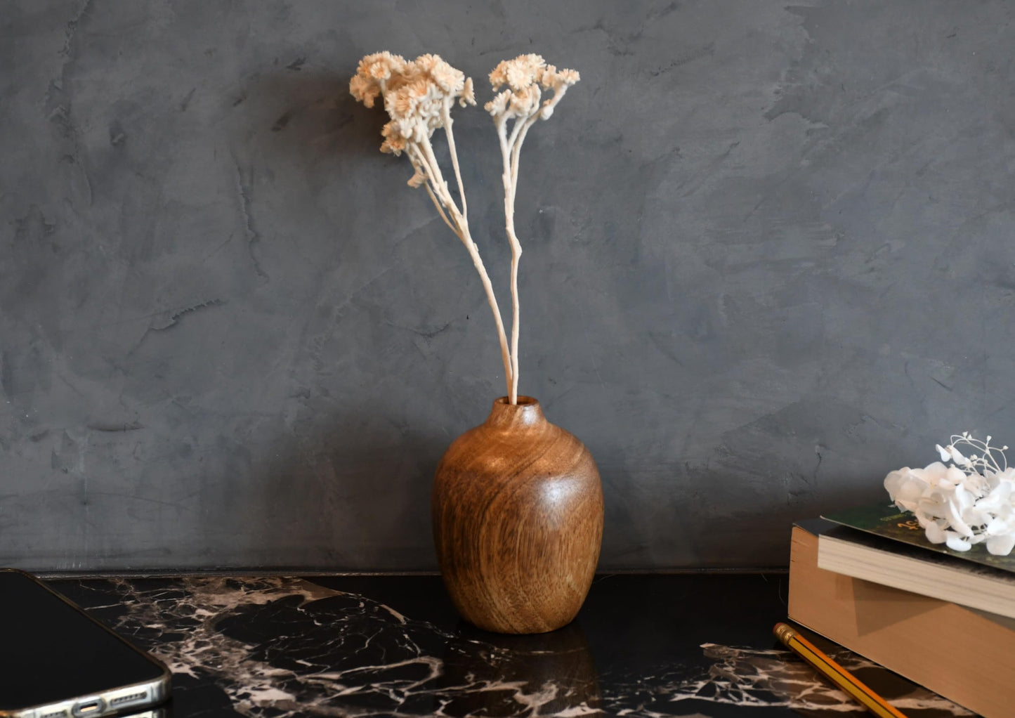 AeraVida 4-inch Rustic Elegance Small Round Hand-Carved Wooden Flower Vase | Mango Tree Wood Kitchen Decor | Handmade Vase | Handmade Home Office Table Vase
