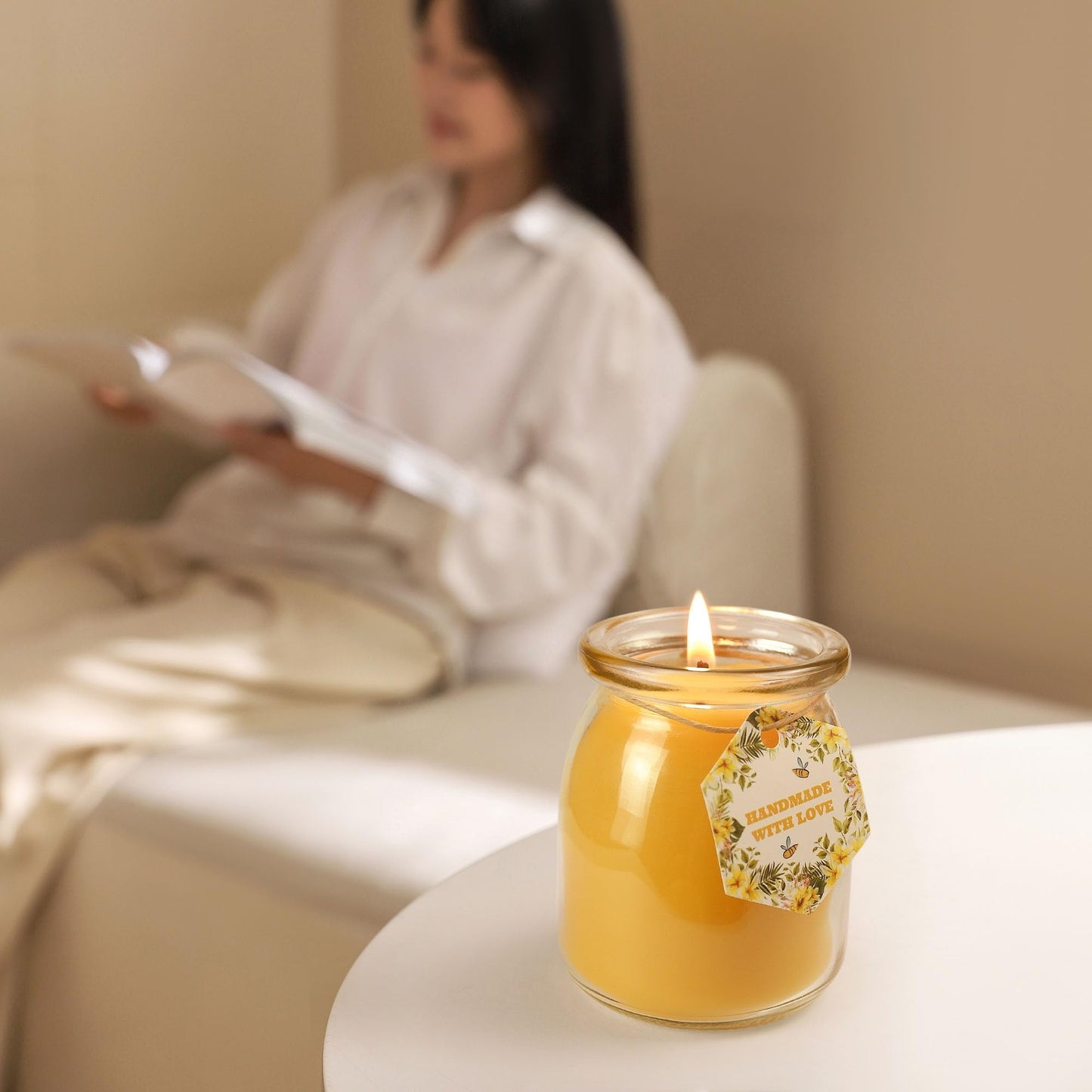 Natural Beewaxs Candles, Unscented Beewaxs Candles in Glass Cup, 6.8oz 32 Hours Long Lasting, Pure Cotton Wick and Stress Relief, Home Gifts（Yellow,1pcs）