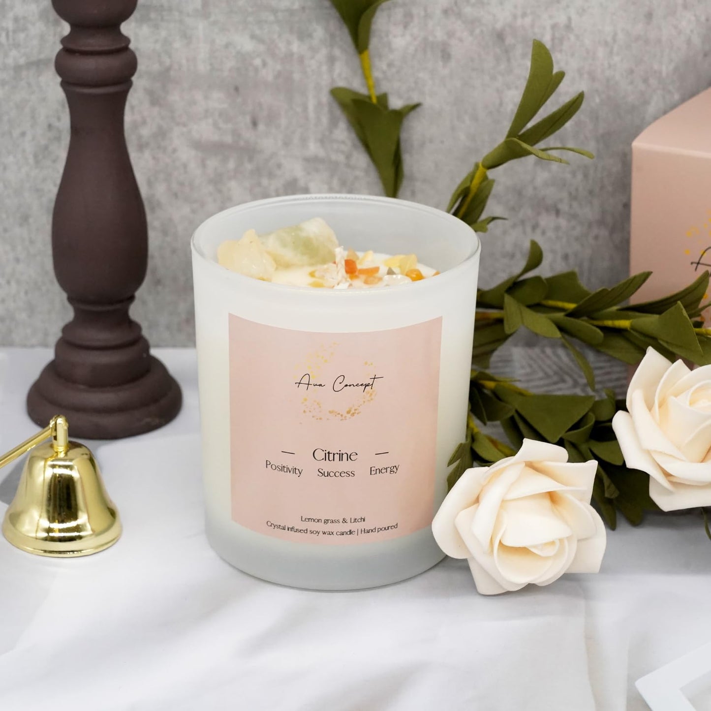 Ava Concept Citrine Crystal Candle – 10oz / 280g | Lemongrass & Litchi Aromatherapy | Hand-Poured Soy Wax | Genuine Citrine Healing Crystals Embedded | Positivity, Success & Energy | Gift Box Included