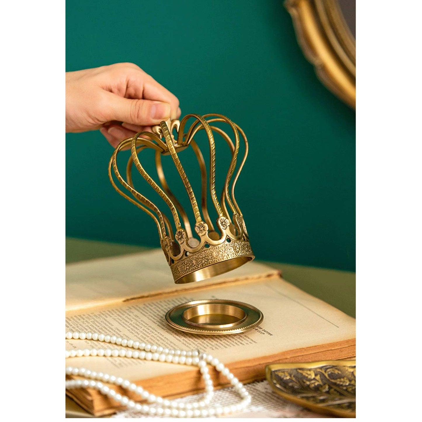 XILIN-1987 Candle Holderss European Style Brass Candle Holder Creative Candle Stand Home Decoration Decoration Home Dining Table Candlesticks Decorative Candlestick