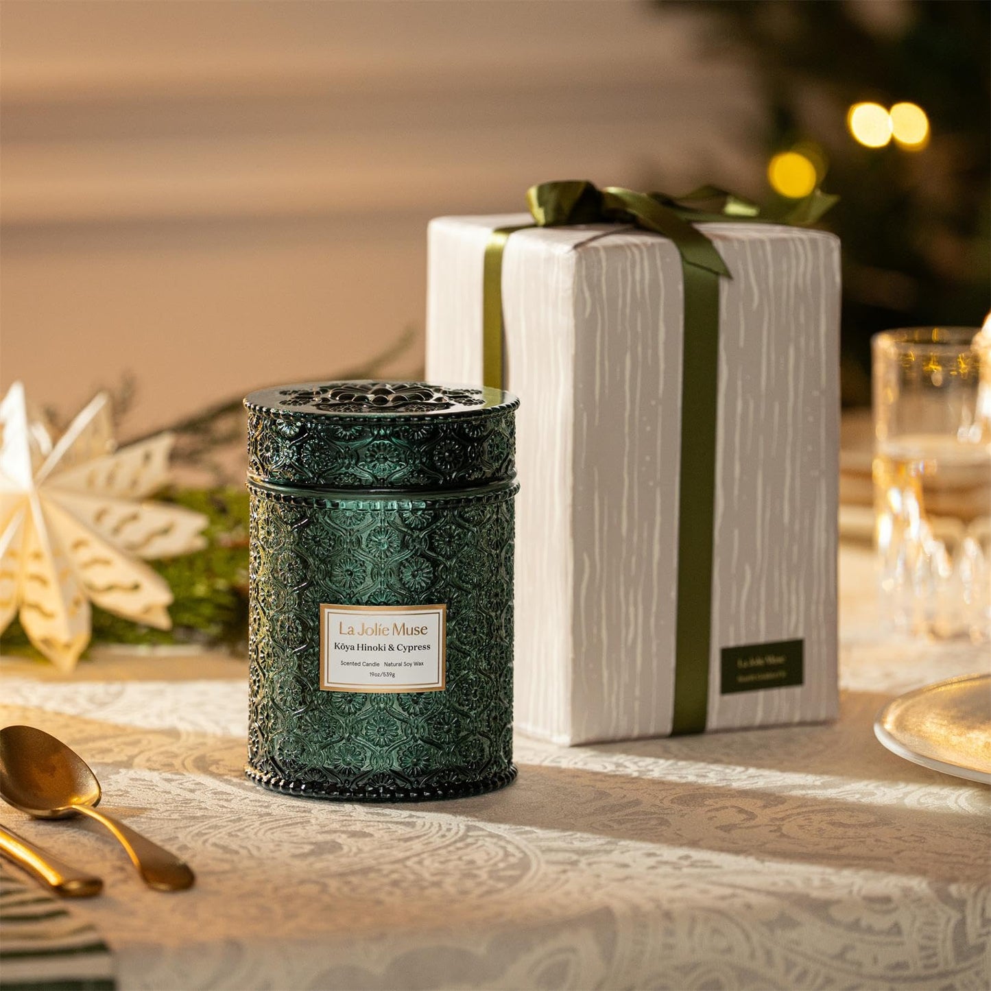 LA JOLIE MUSE Kōya Hinoki & Cypress Candle | Pine, Hinoki & Cedarwood | 19 oz Wooden Wick Soy Candle | 90-Hour Burn | Daily Relaxation & Cozy Ambiance