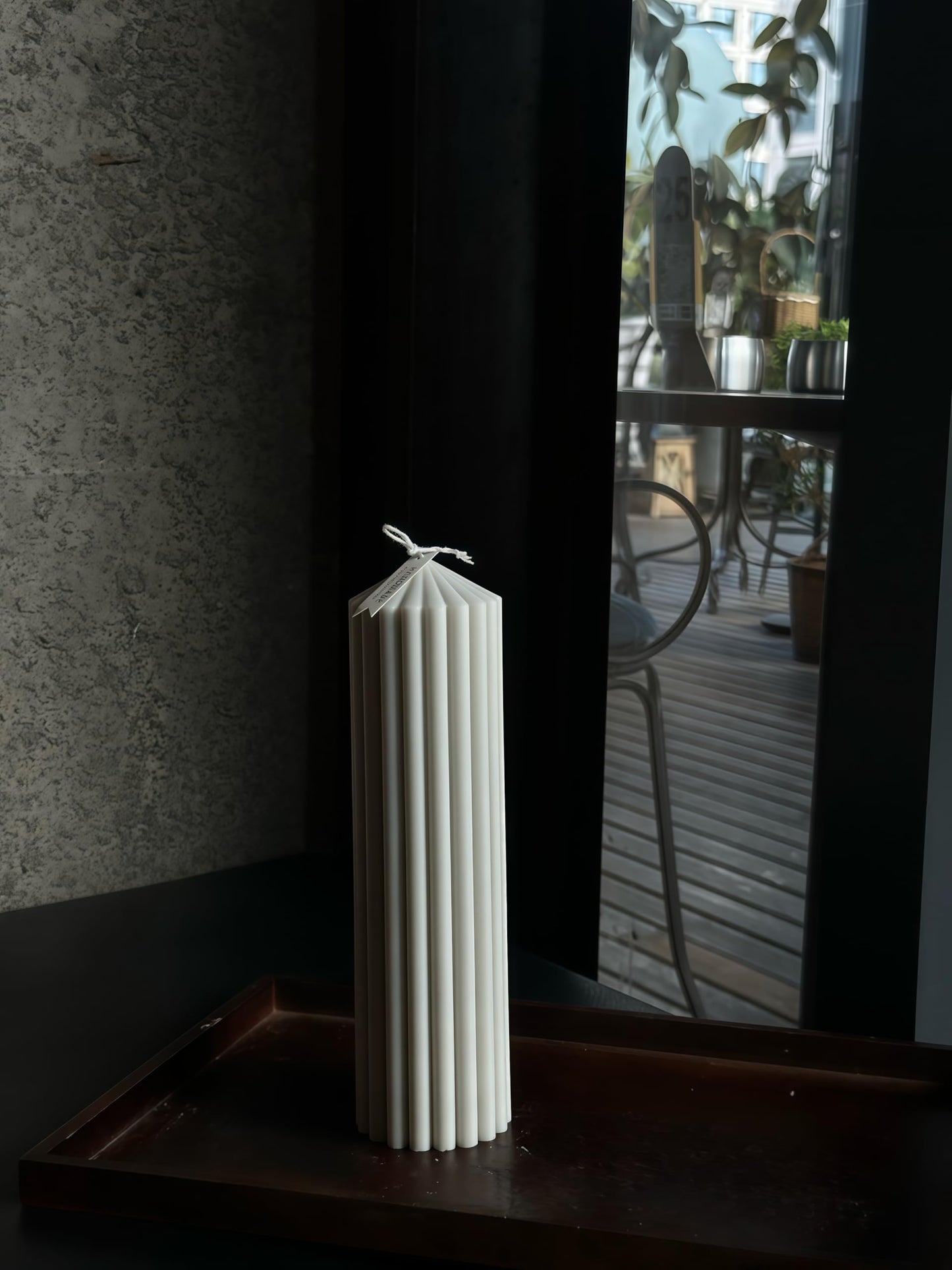 Hyznengu Ribbed Peak Pillar Candle- Large Handmade Scented Soy Wax Candle with Elegant Bubble Aesthetic， Housewarming Gift, Shelf & Coffee Table Centerpiece, Gray (Large)