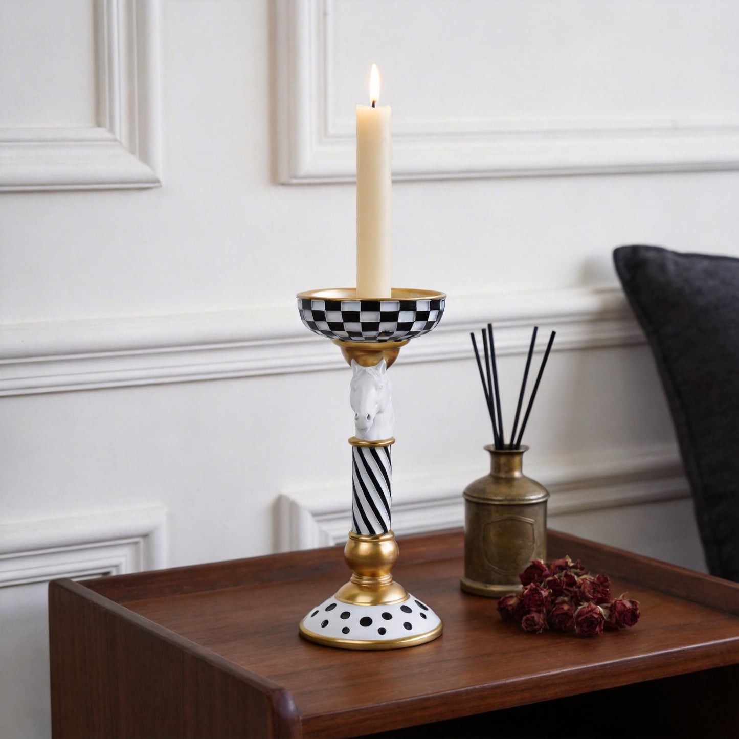 Checkered Animal Candle Holders, Resin Black White Checkered Tiger Head Candlestick Holders, Cute Black-and-White Pillar Candle Stand Home Decorations (Horse)