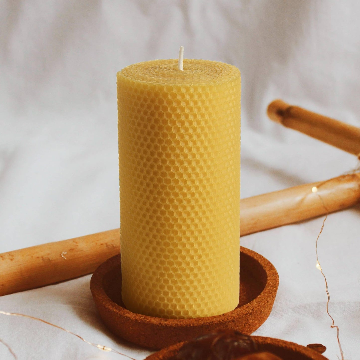 Pure 3x6 Inch Natural Bees Candles Hand Rolled Candle 2 Pack,Honeycomb Candles Pillar Candle 30 Hours Long Burning,Dripless and Smokeless for Home Decor Party Dinner Gifts
