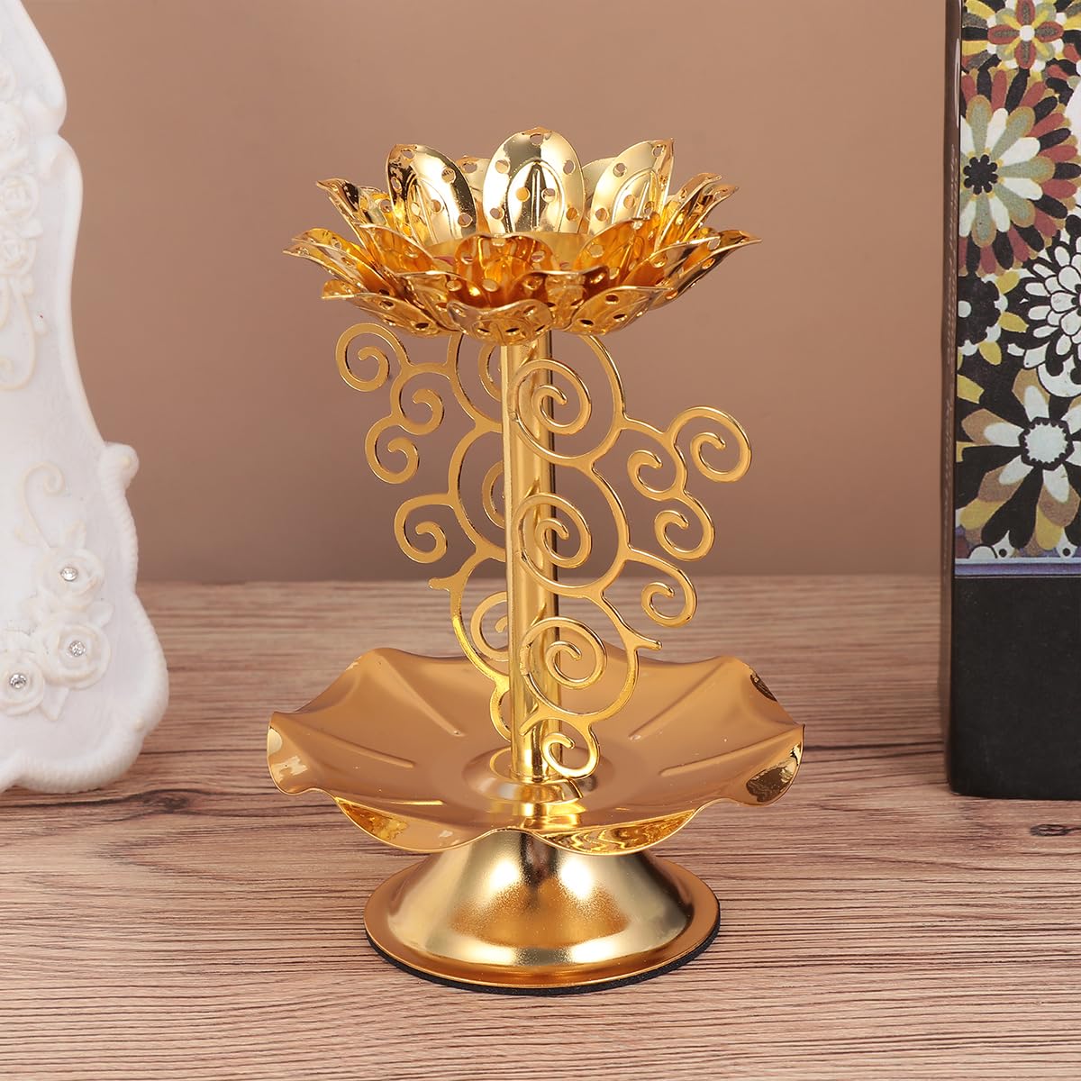 HOMSFOU 2 Pcs Alloy Candle Holder - Creative Lotus Carving Candlestick Lantern with Stereoscopic Petal Design, Ideal for Home Decorations, Temples, Offices, Living Rooms