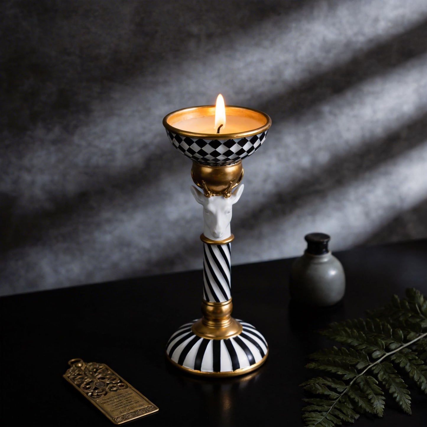 Checkered Animal Candle Holders, Resin Black White Checkered Tiger Head Candlestick Holders, Cute Black-and-White Pillar Candle Stand Home Decorations (Deer)