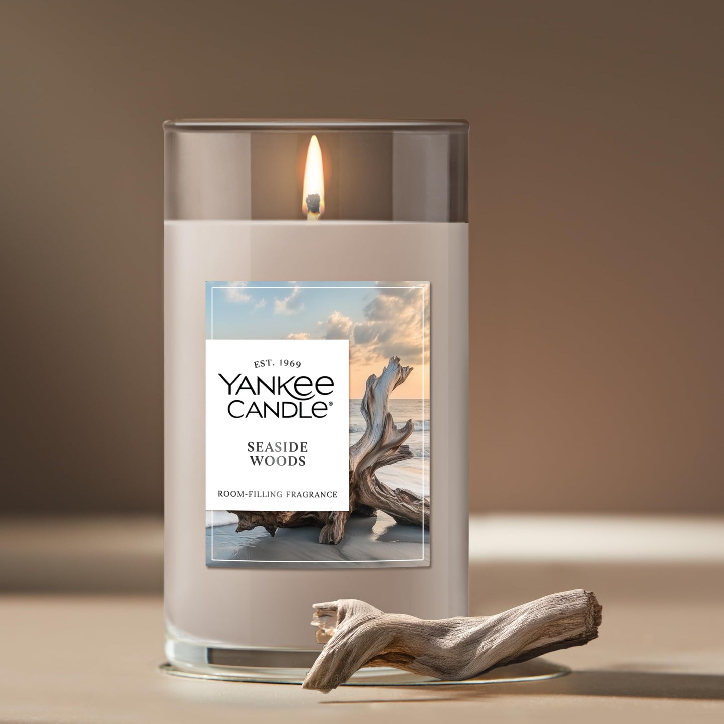 Yankee Candle Medium Pillar Scented Candle with up to 115 Hour Burn Time, Premium Plant Wax Blend for Consistent Burn, 14.25 oz Pillar Candle with Room Filling Fragrance, Seaside Woods