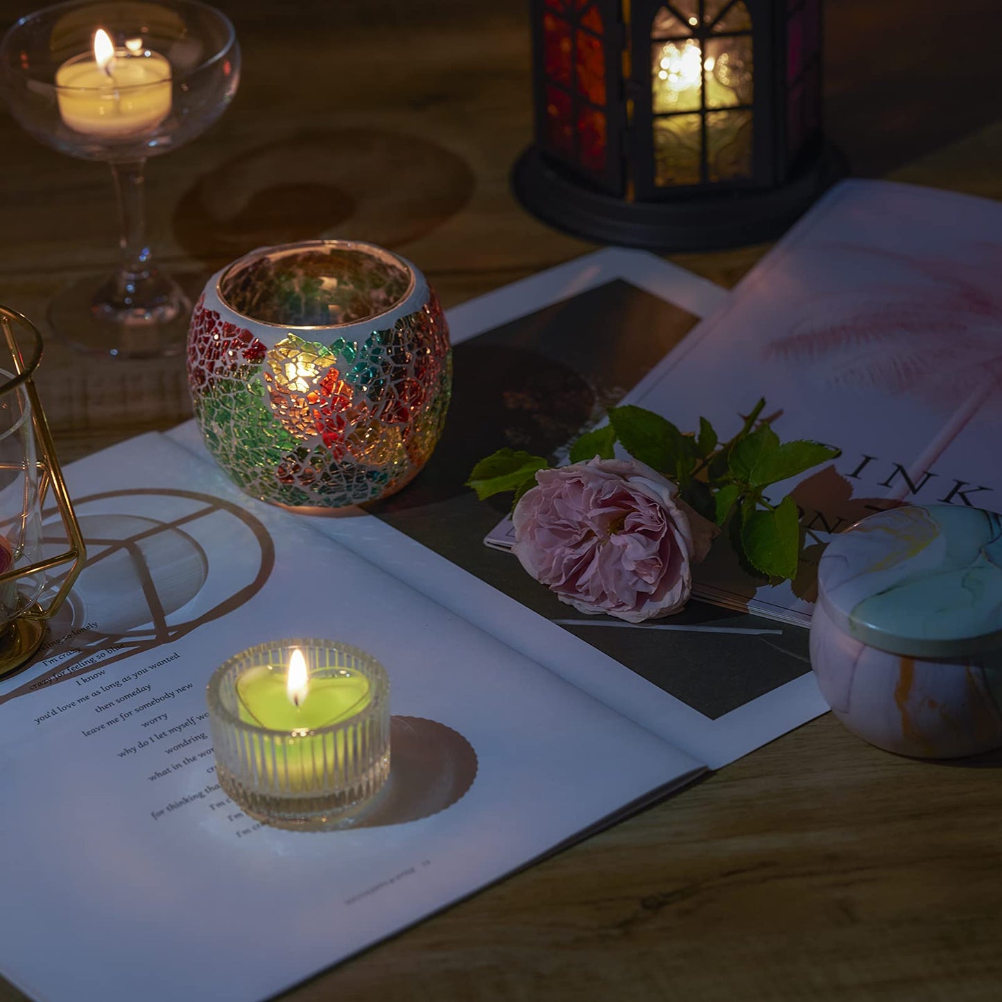 CandMak Tea Light Candle Cups, 50pcs Clear Polycarbonate Plastic Empty TeaLight Mold Tin Container with 50pcs TeaLight Candle Wicks (Heart)