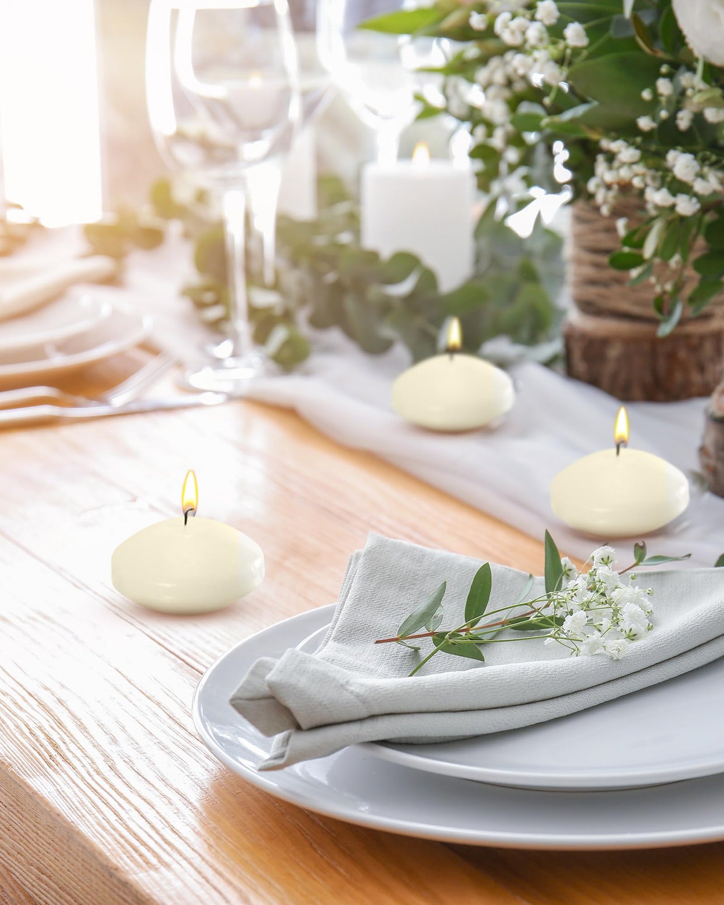 Qunclay 100 Pieces 1.65 Inch Floating Candles Unscented Dripless Tealight Candles Home Decorations Cute Elegant Centerpieces at Wedding for Vases Party Accessories (Beige)