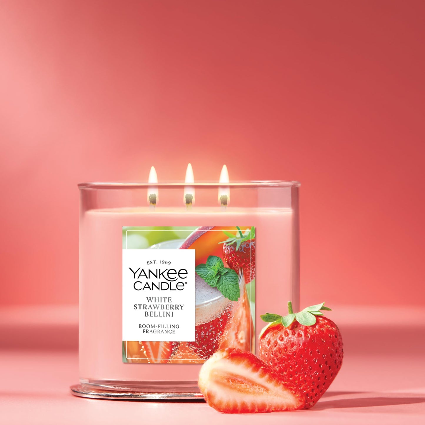 Yankee Candle White Strawberry Bellini Scented Candle, 14.5oz 3-Wick Candle Jar with up to 40 Hours Burn Time, Giftable