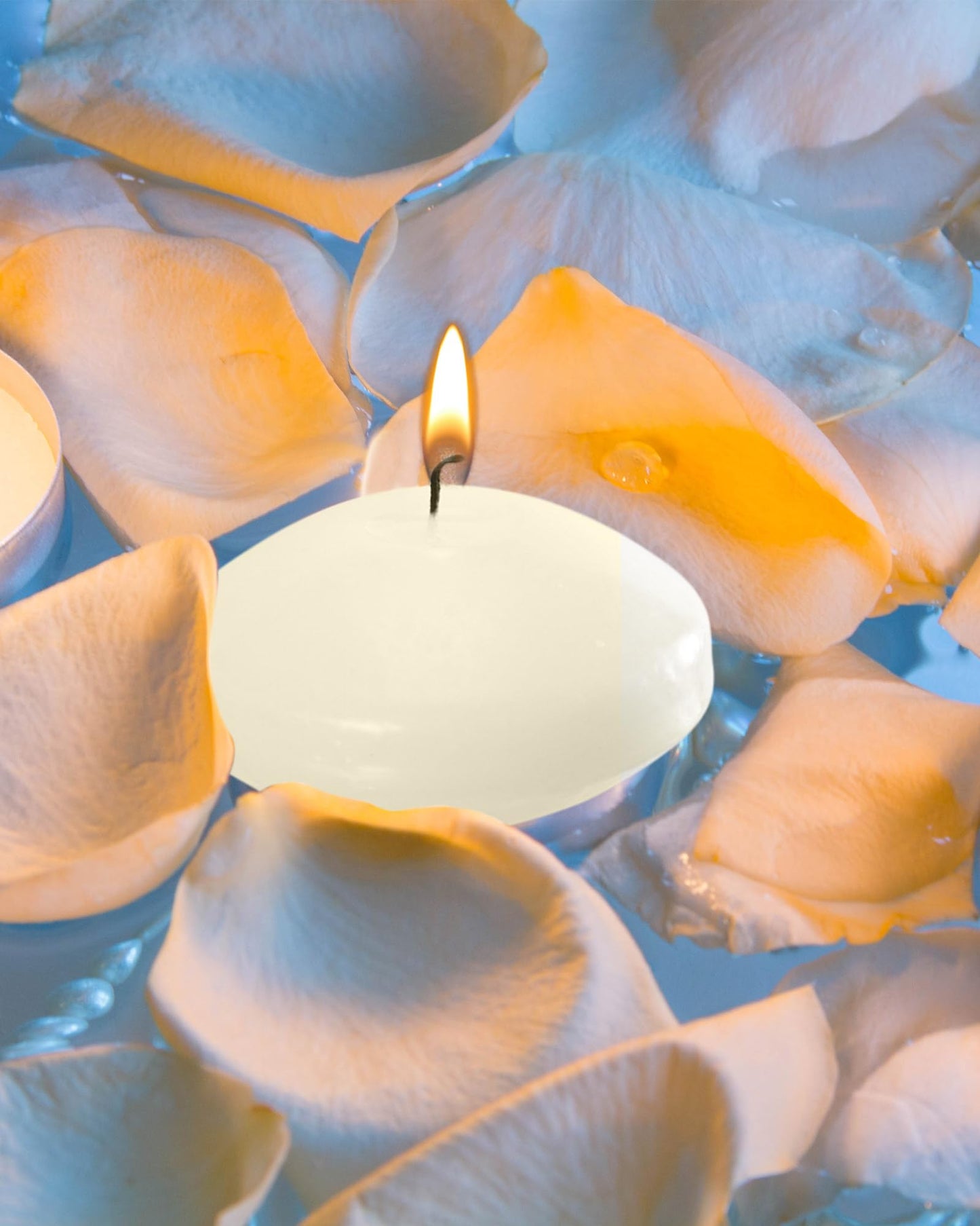 Qunclay 100 Pieces 1.65 Inch Floating Candles Unscented Dripless Tealight Candles Home Decorations Cute Elegant Centerpieces at Wedding for Vases Party Accessories (Beige)