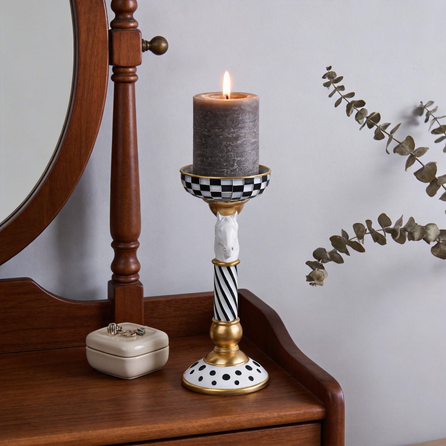 Checkered Animal Candle Holders, Resin Black White Checkered Tiger Head Candlestick Holders, Cute Black-and-White Pillar Candle Stand Home Decorations (Horse)