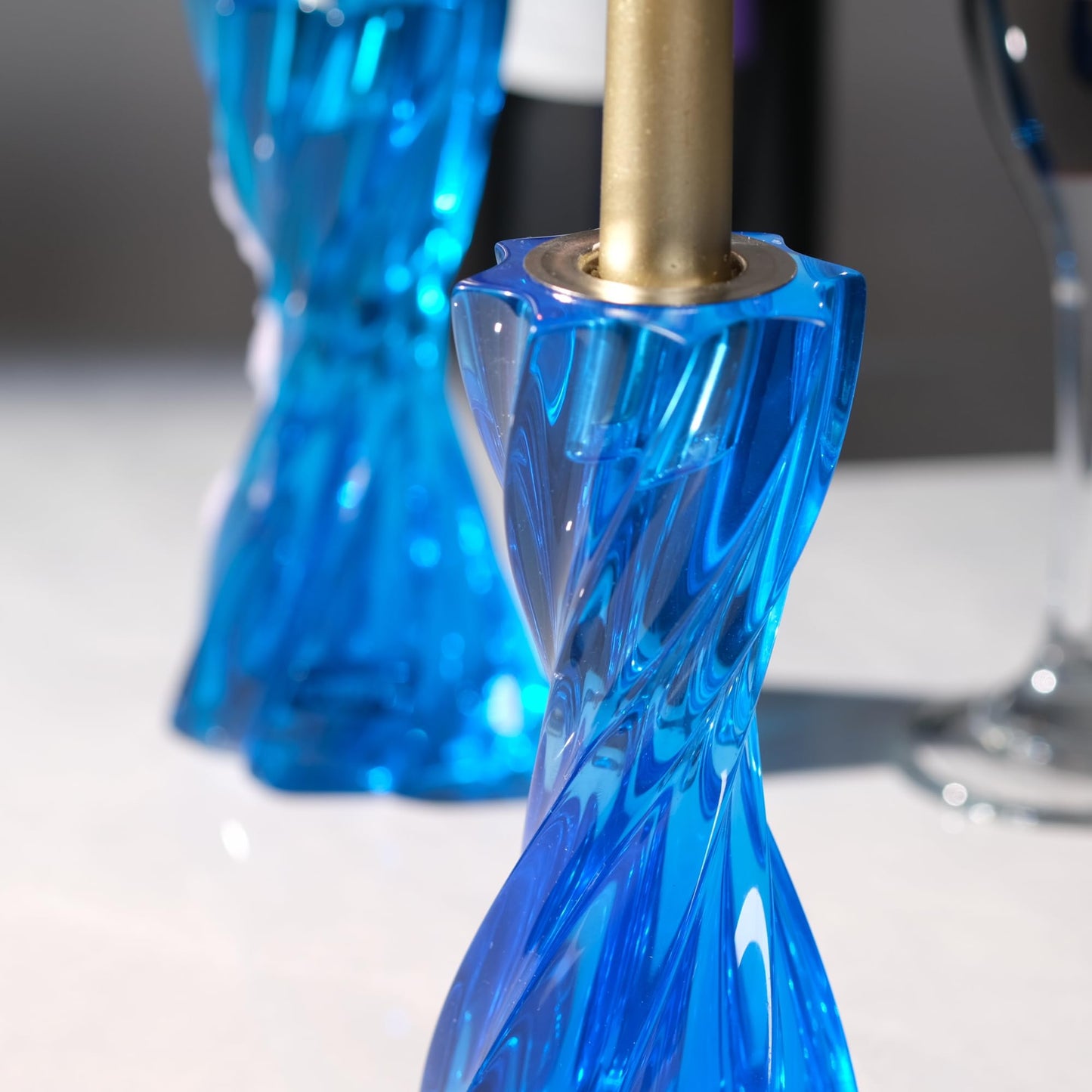 ICNBUYS Twizzle Twist Candle Holder, Decorative Candle Holder for Table Display, Romantic Decoration, Unique Home Décor Aesthetic, Housewarming Gift, Candle Stand Height 5.7 inches Blue - Resin
