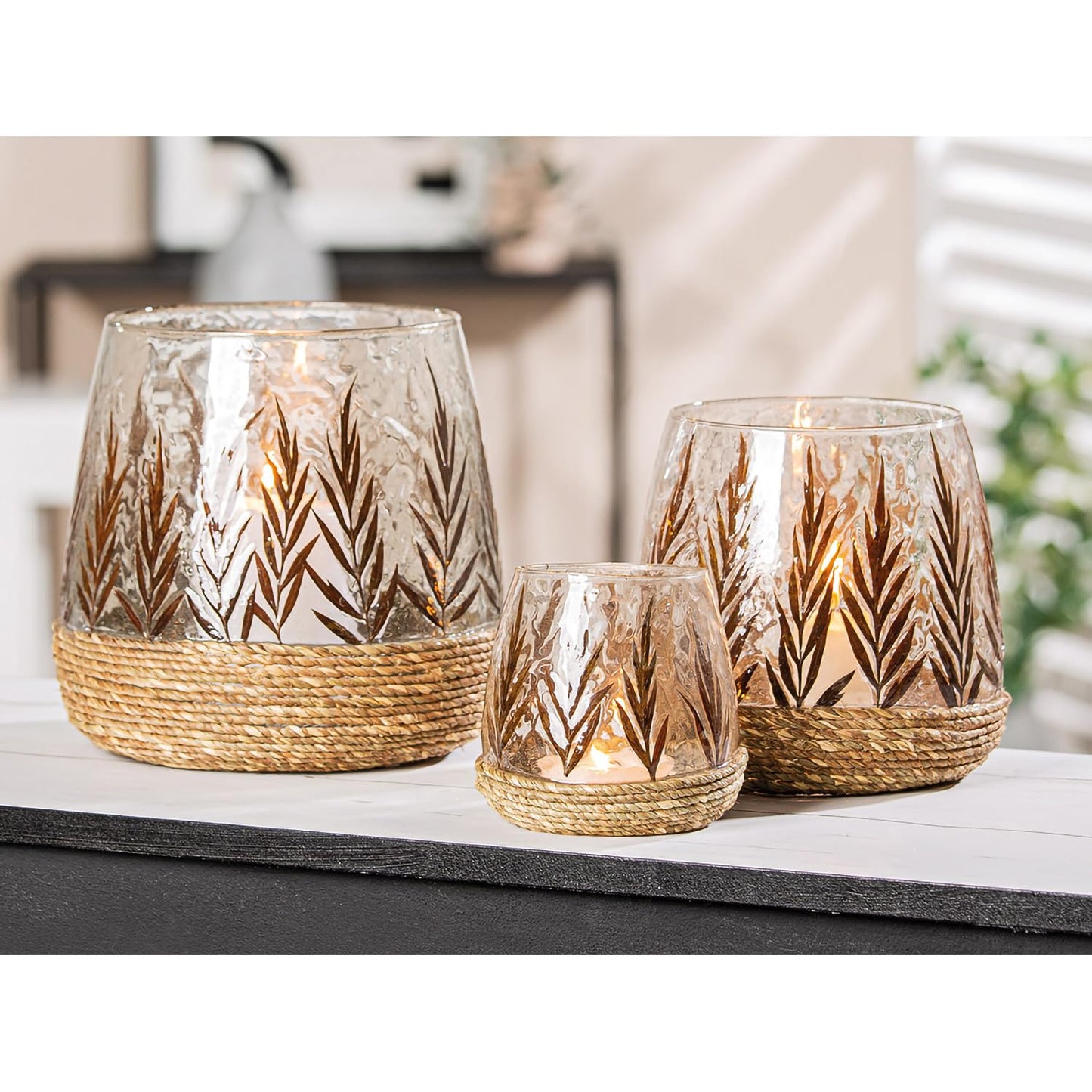 GILDE Greenery Glass Lantern – Conical – Leaf Design – Green – Height 20 cm x Diameter 20 cm – Candle Holder