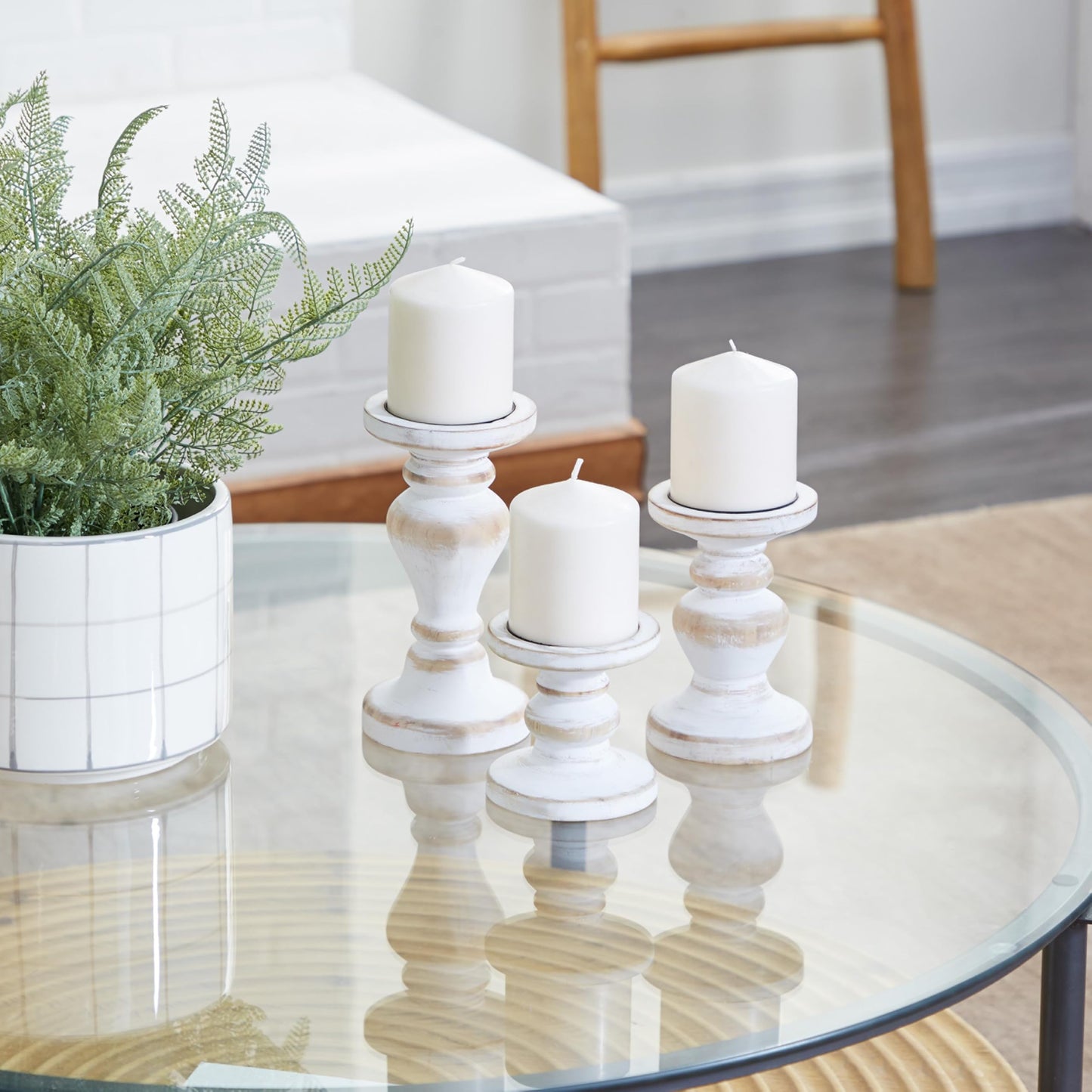 Deco 79 Wood Decorative Candle Holder Turned Style Candle Stand, Set of 3 Candlestick Holder 8", 6", 4"H, White
